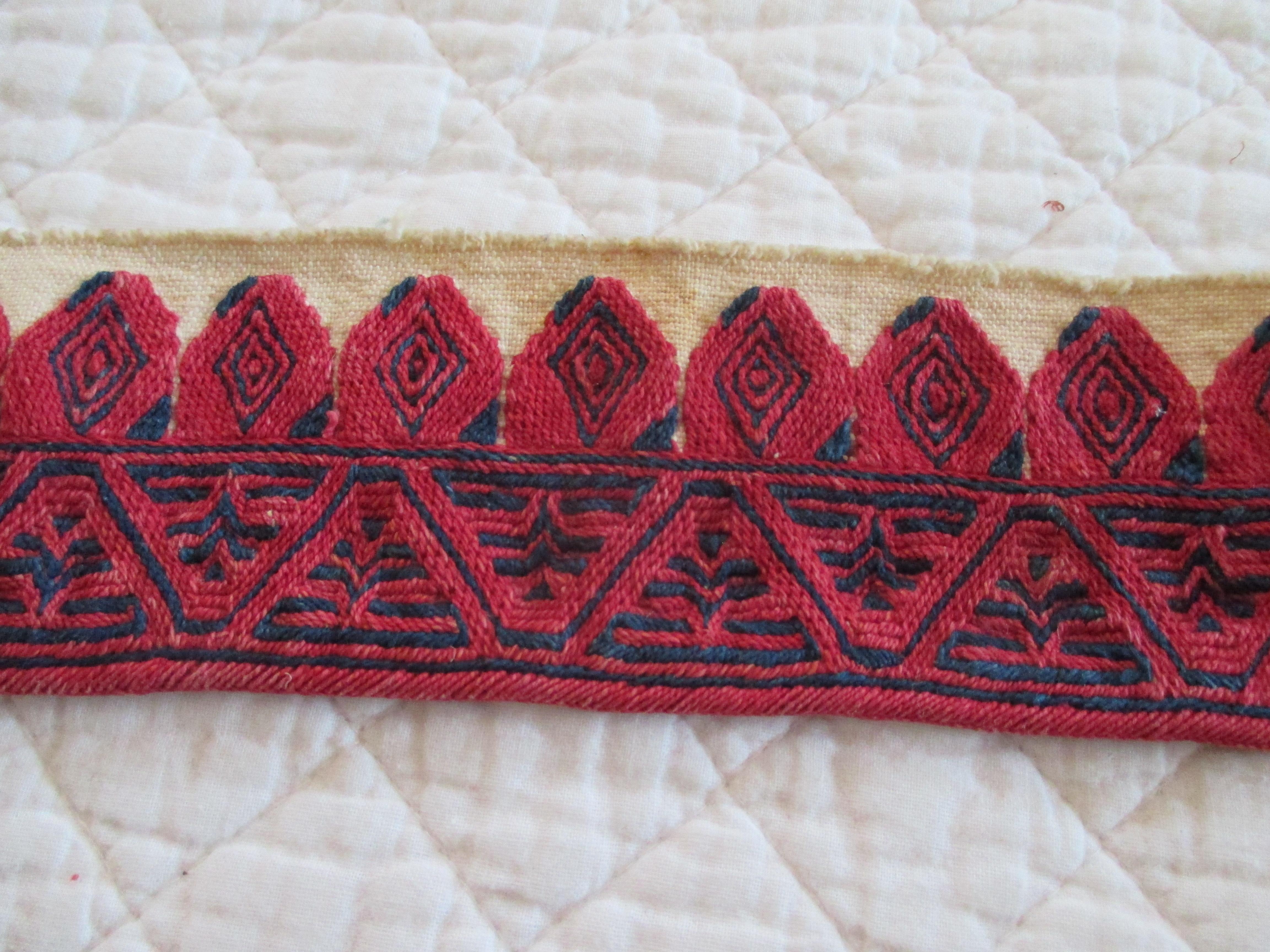 Hand-Crafted Antique Red and Blue Woven Decorative Linen Trim