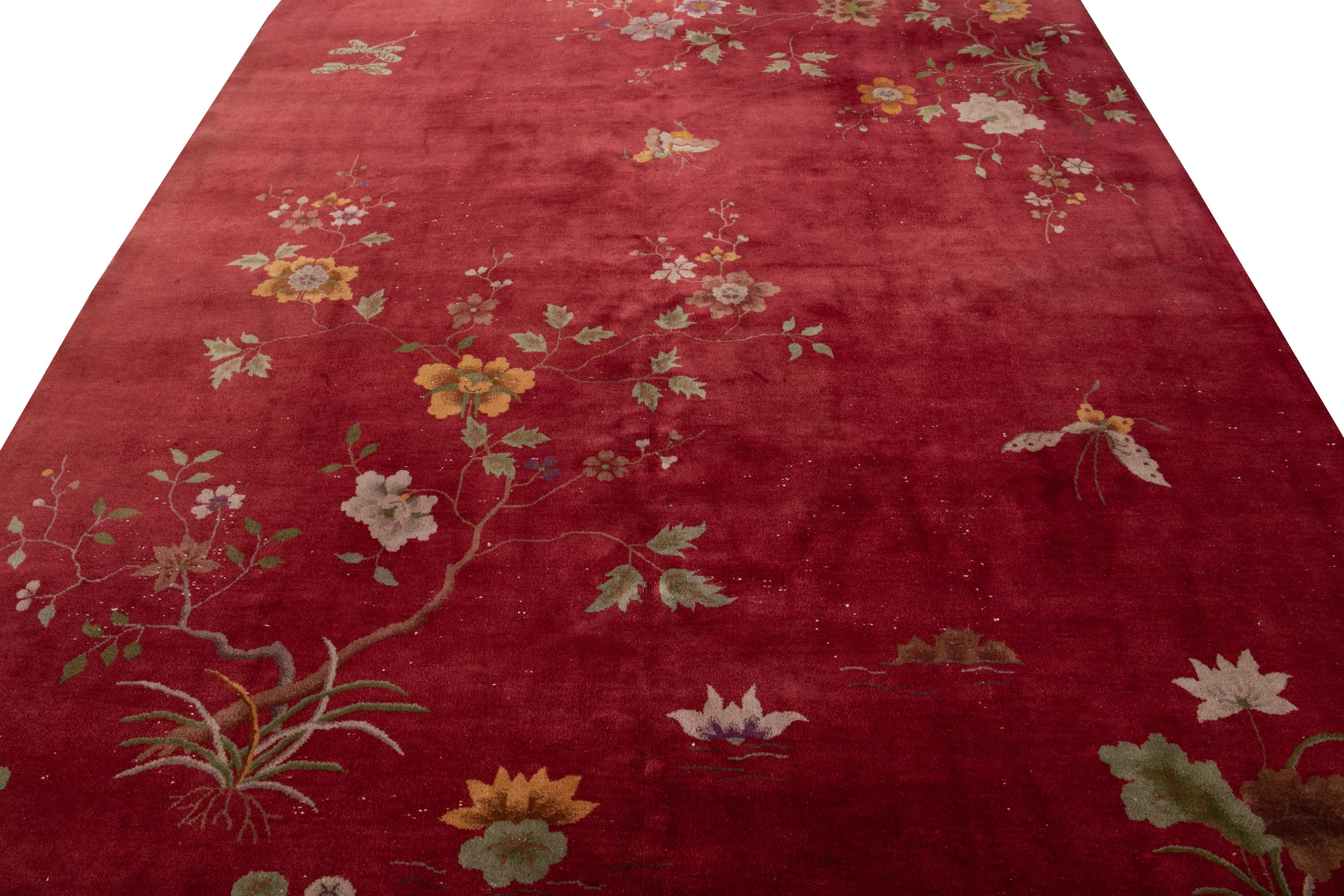 Antique Red Art Deco Chinese Handmade Wool Rug For Sale 5