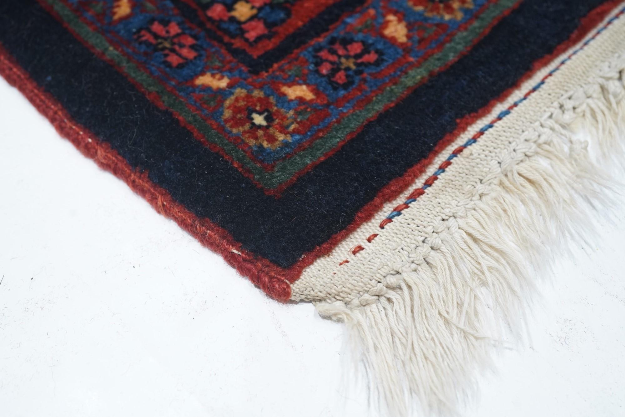 Early 20th Century Antique Persian Bidjar Rug 4'6'' x 6'7'' For Sale