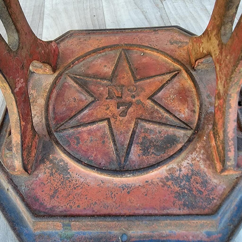 American Craftsman Antique Red Cast Iron Star Mill Co. Philadelphia No. 7 Coffee Grinder For Sale