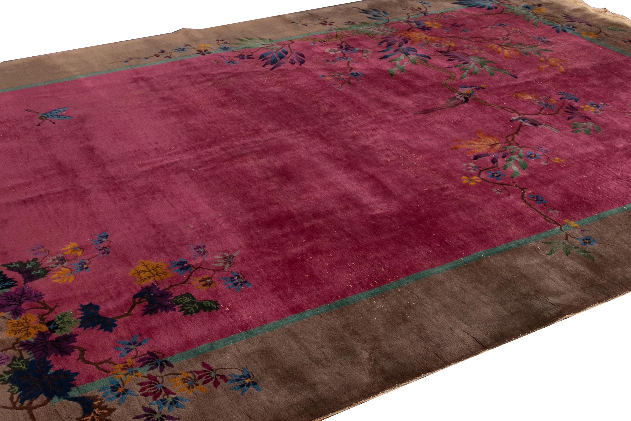 Alfombra china antigua de lana roja hecha a mano en Bueno estado para la venta en Norwalk, CT
