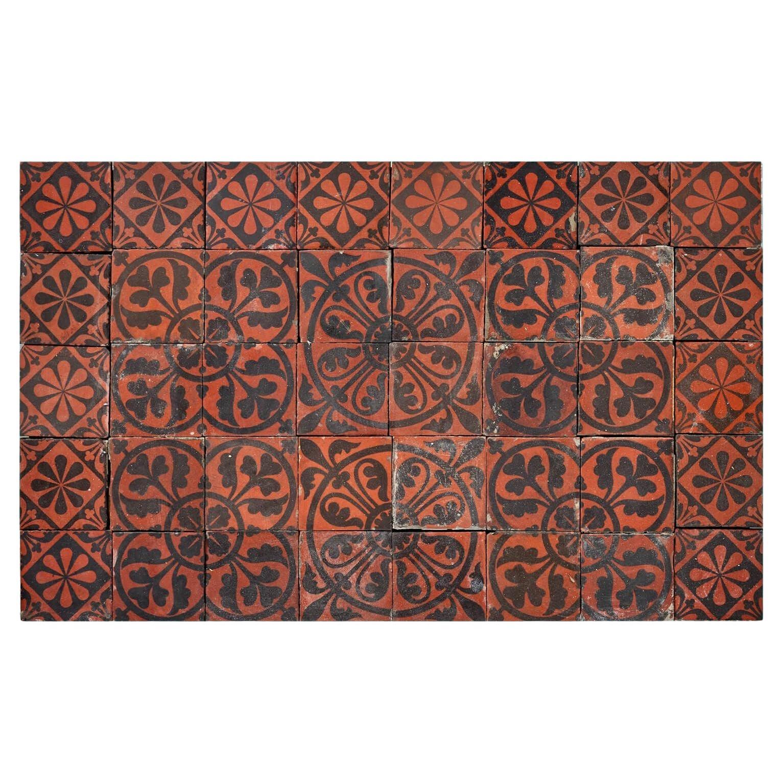 Salpicadero de azulejos encáusticos rojo antiguo de Minton Hollins & Co