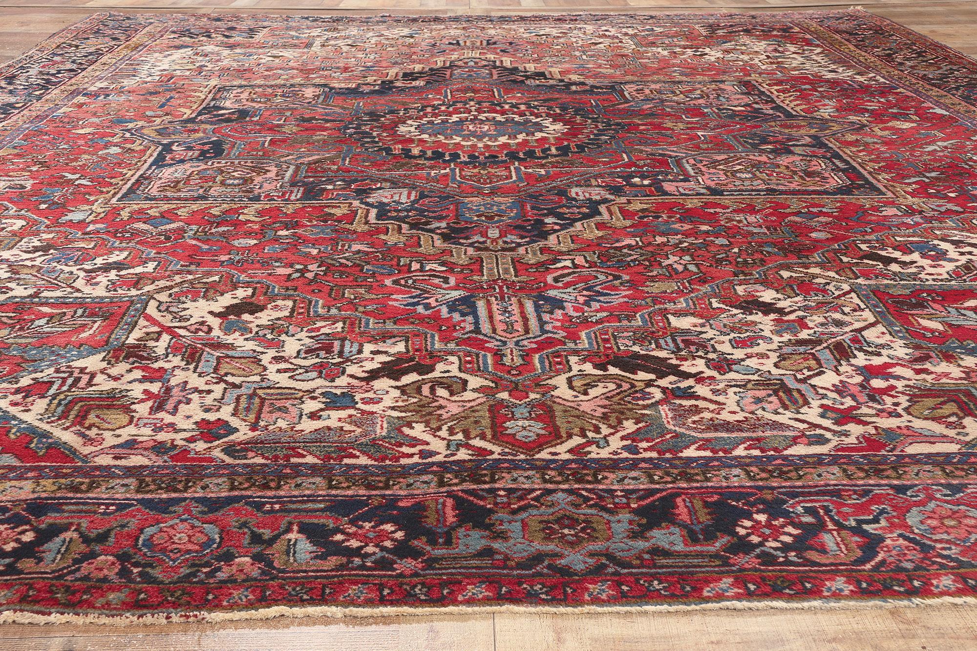 Antique Red Geometric Persian Heriz Rug, Effortlessly Chic and Versatile For Sale 1