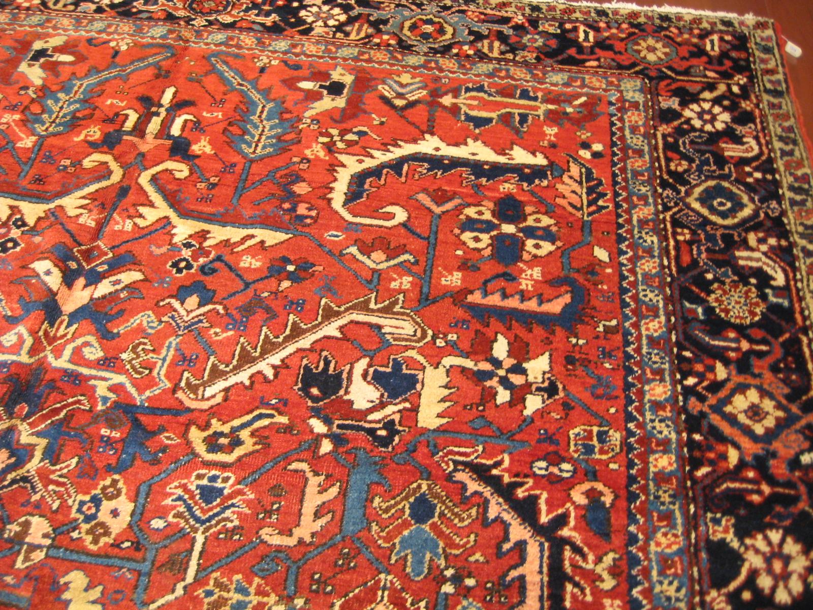 Heriz Serapi Antique Red Gold Navy Blue Border Geometric Tribal Persian Heriz Rug circa 1930s For Sale