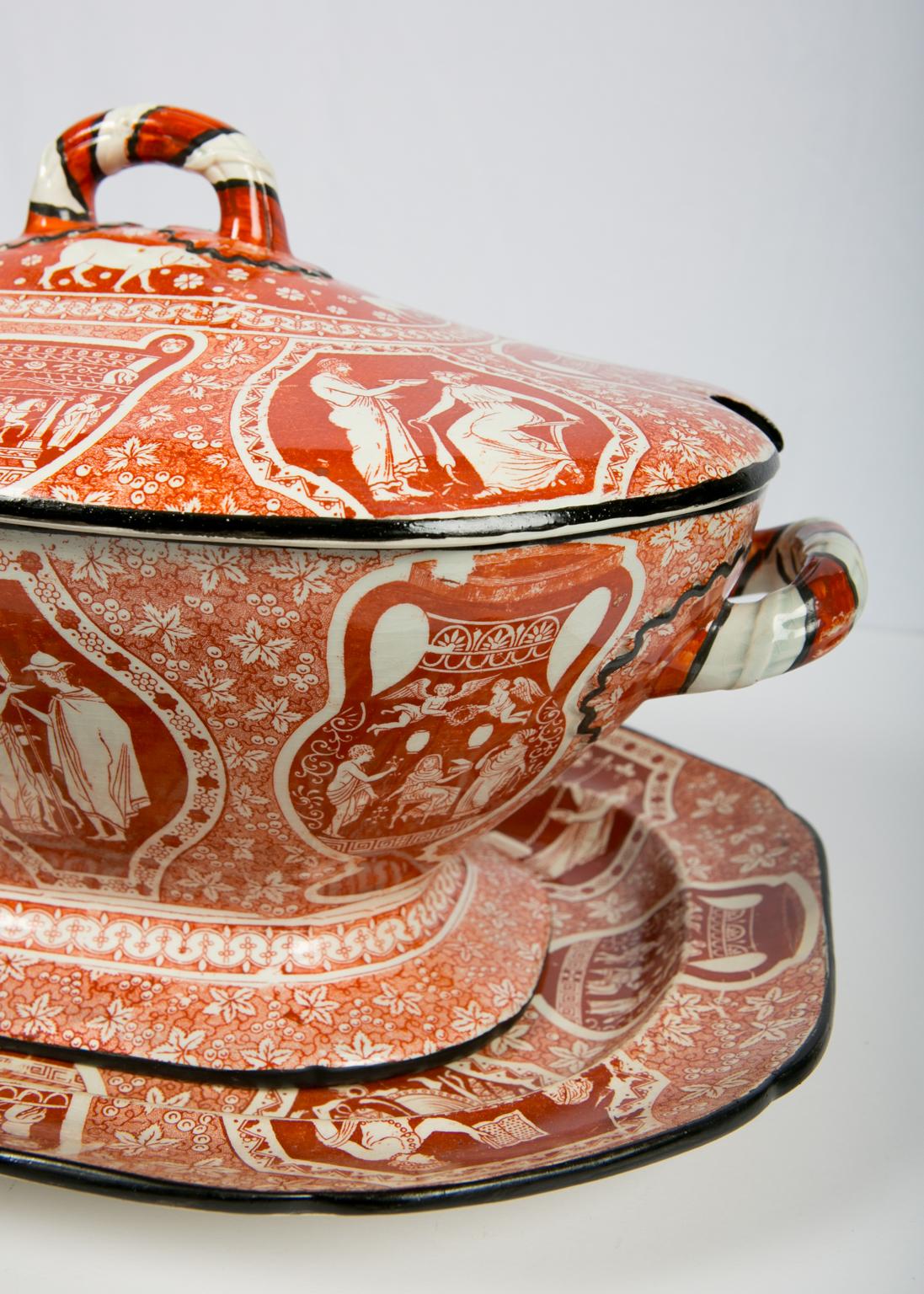 Antike Suppenterrine aus roter griechischer Ware:: verziert mit klassischen Figuren:: um 1810 (Neoklassisch)