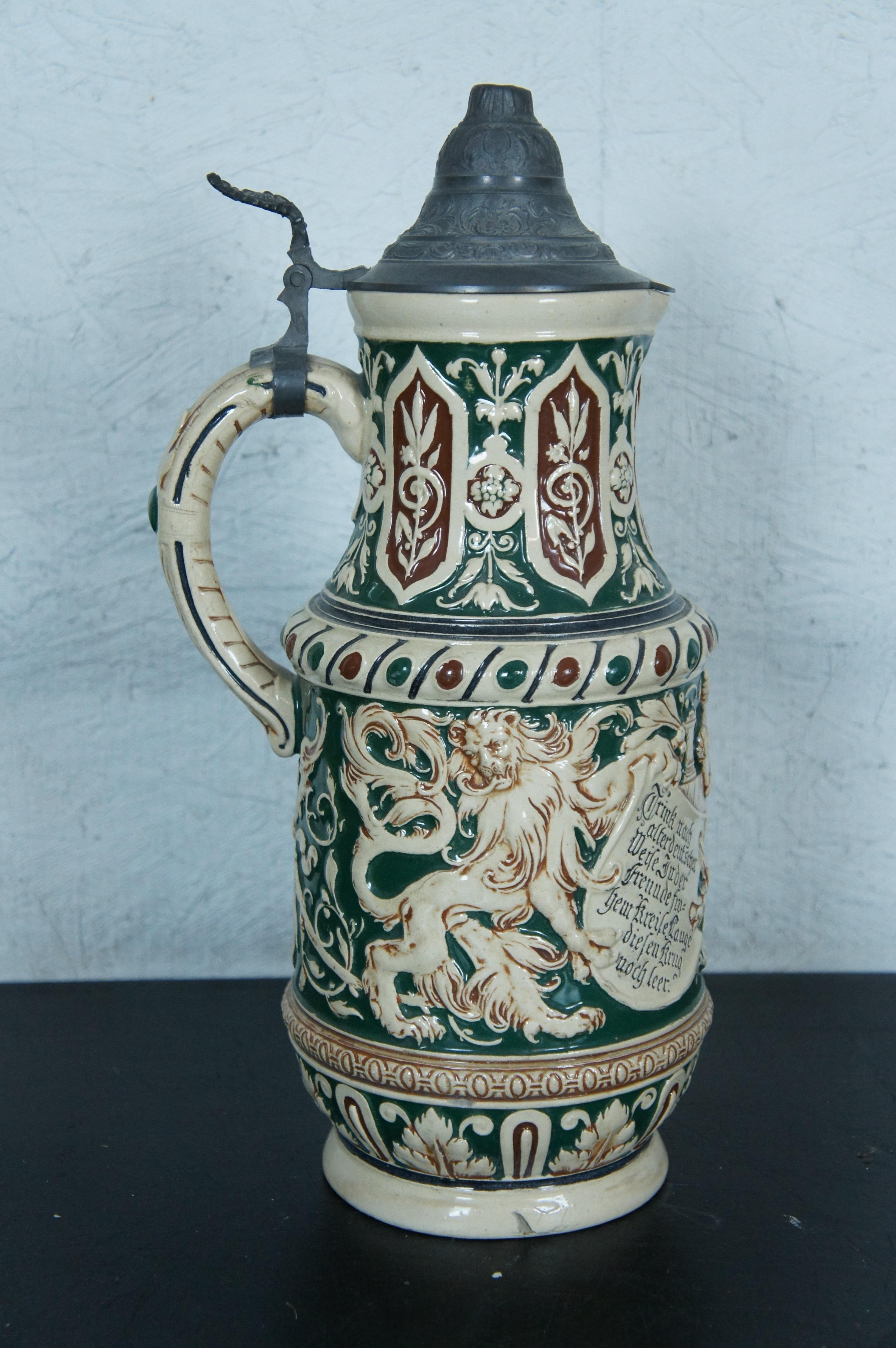 Antique Red & Green Painted German Stoneware Beer Stein Heraldic Lions Mandolin In Good Condition For Sale In Dayton, OH