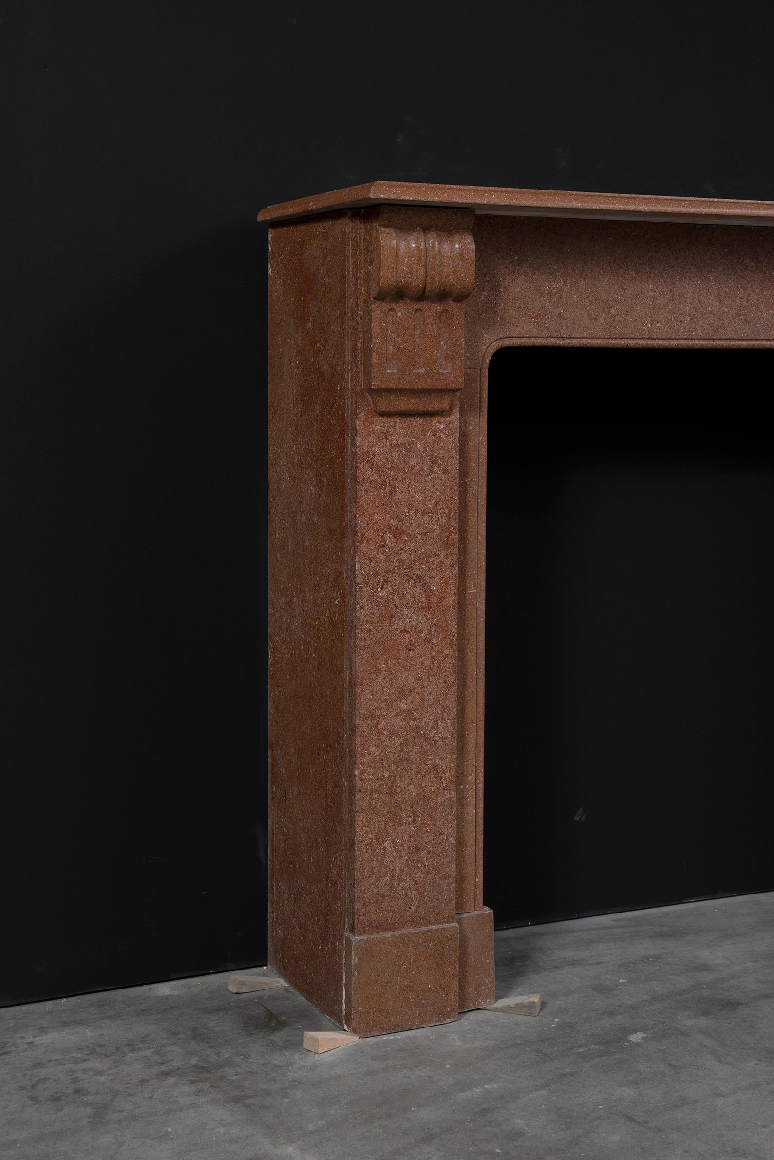 Repisa de chimenea de mármol rojo antiguo siglo XIX en venta