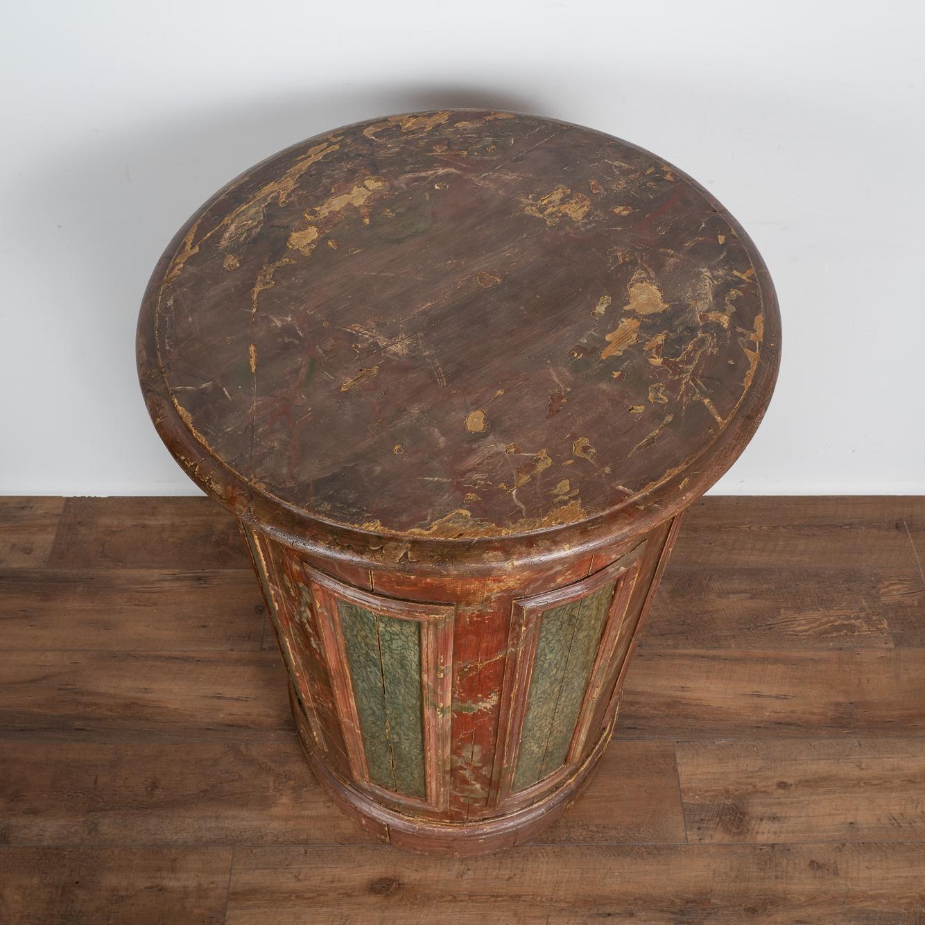 Antique Red Painted Wood Display Pedestal from Sweden, circa 1840-1860 In Good Condition For Sale In Round Top, TX