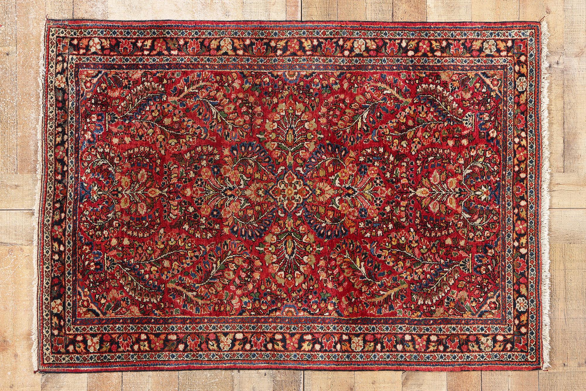 Tapis Sarouk rouge persan à fleurs anciennes en vente 1