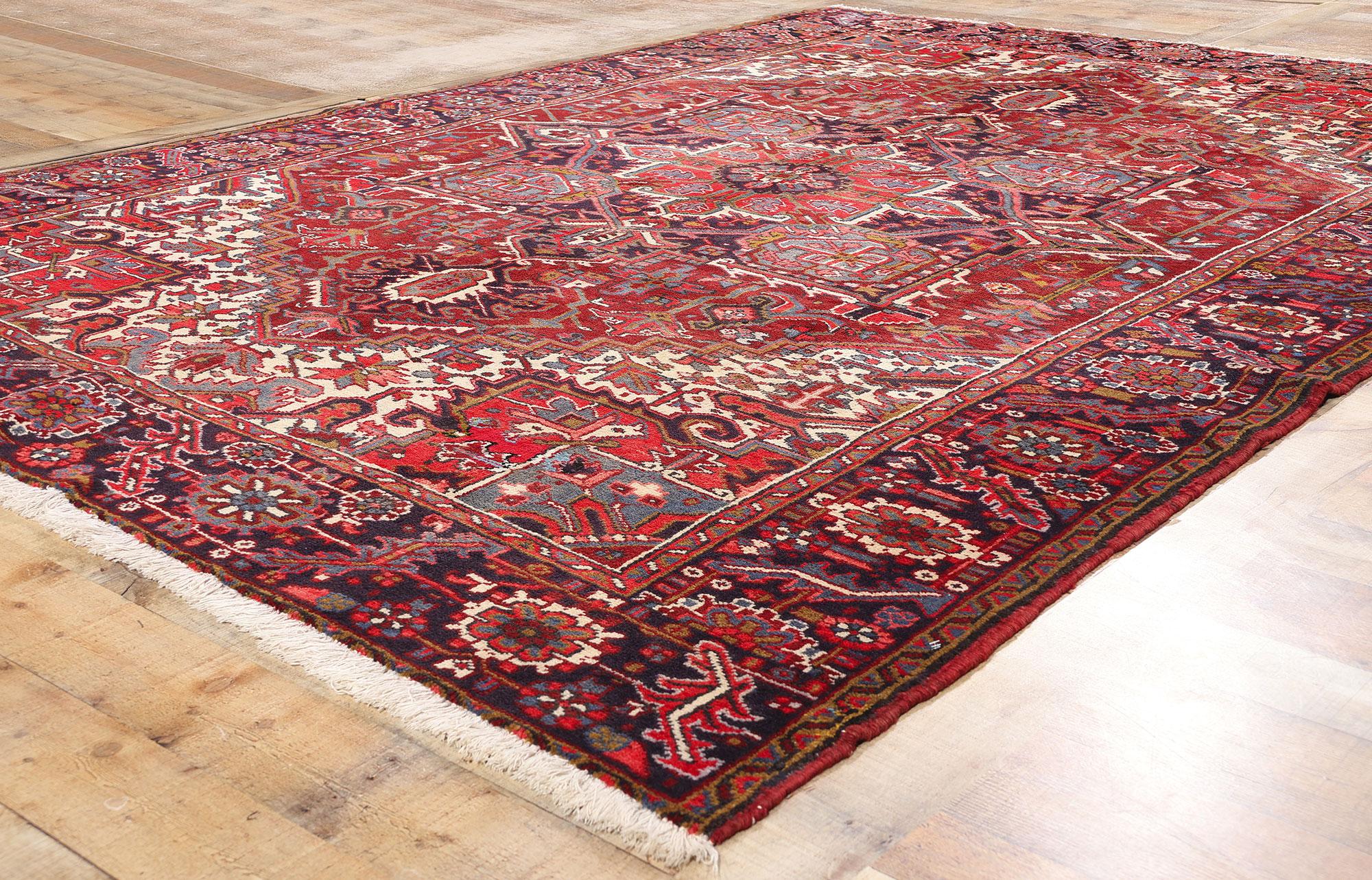 20ième siècle Antique Red Persian Heriz Rug with Traditional Style en vente