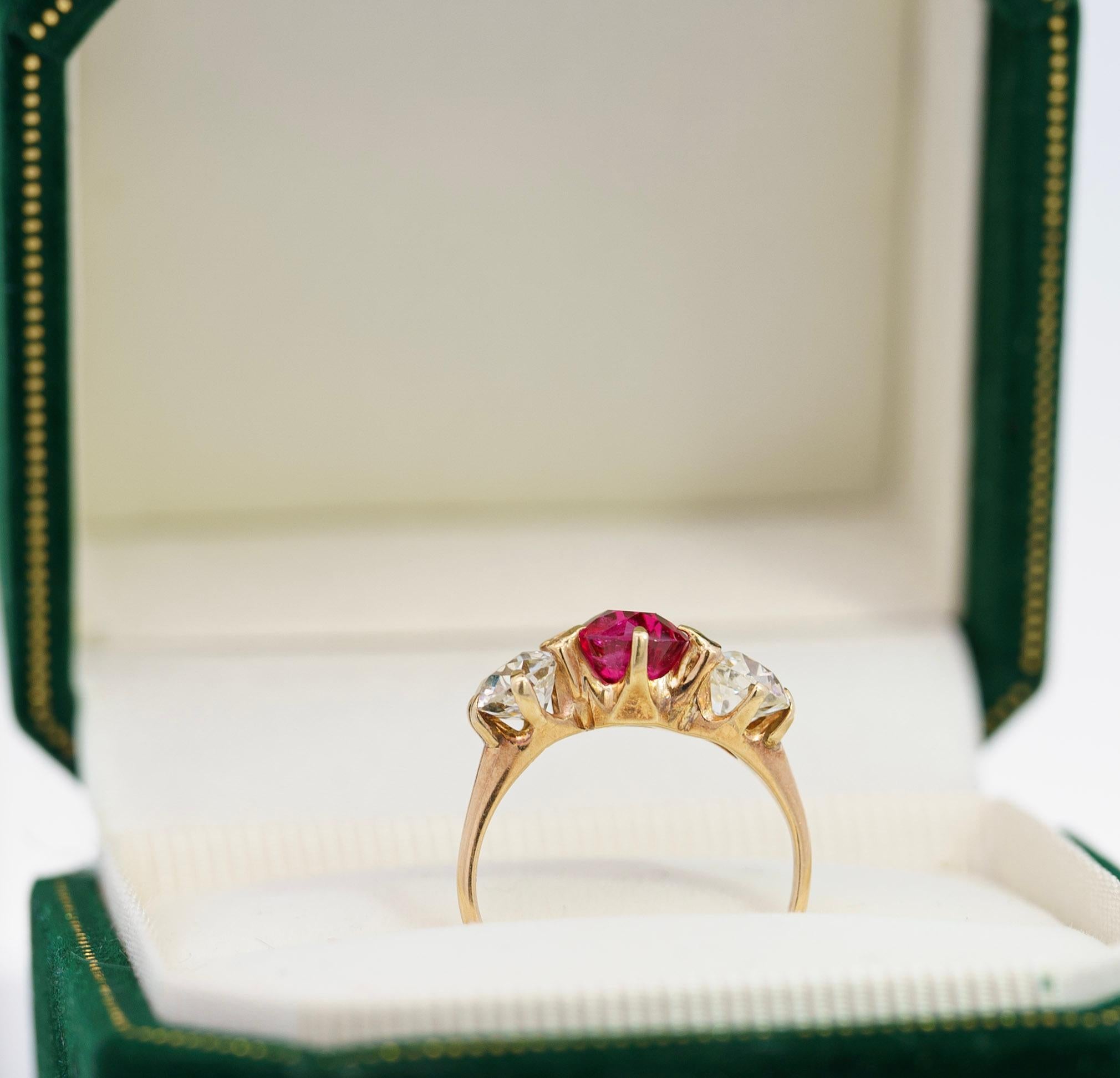 Art Deco Antique Red Spinel and Old Mine Diamond 14K Yellow Gold Three-Stone Ring For Sale