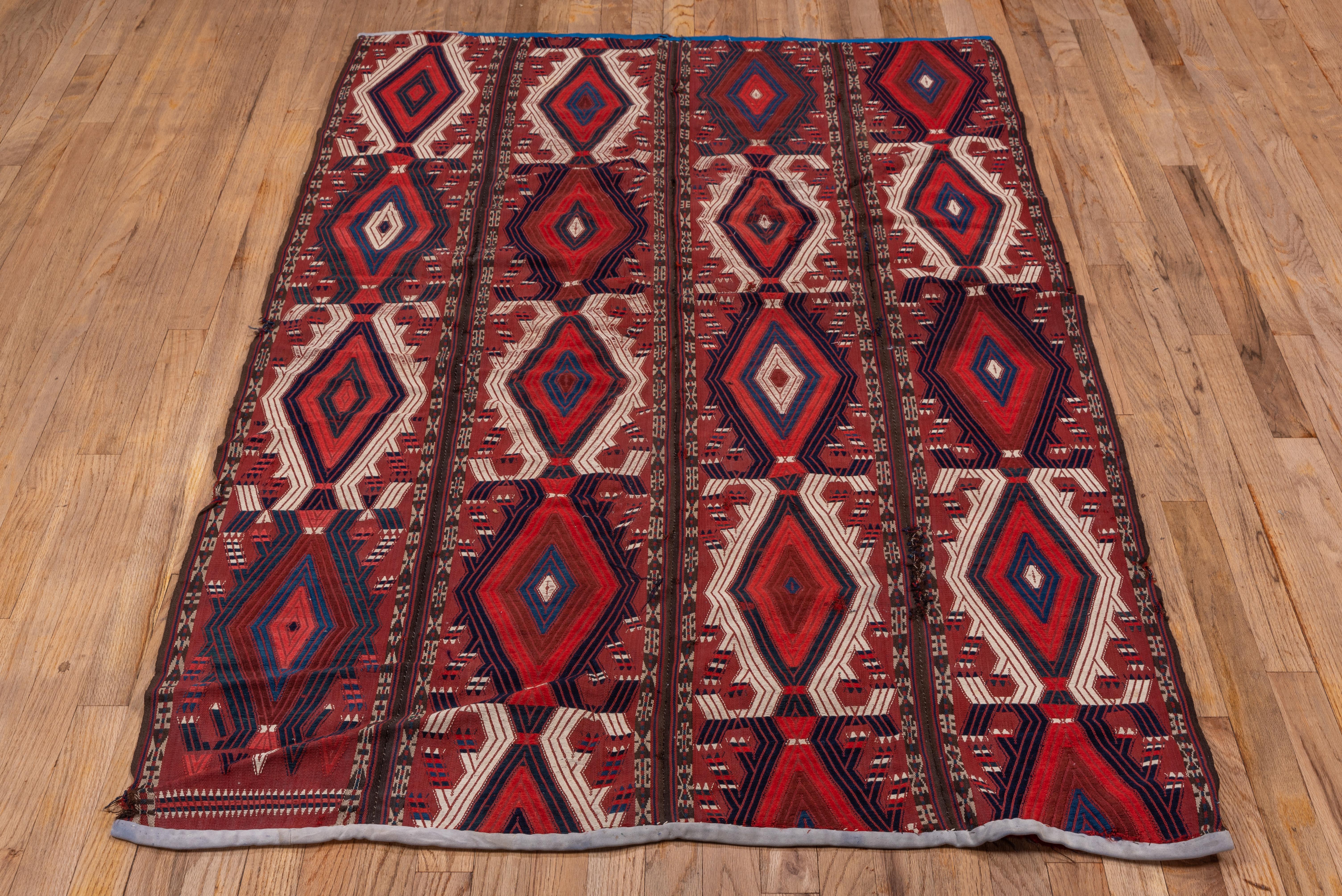 Antique Red Turkmen Rug, circa 1910s In Good Condition For Sale In New York, NY