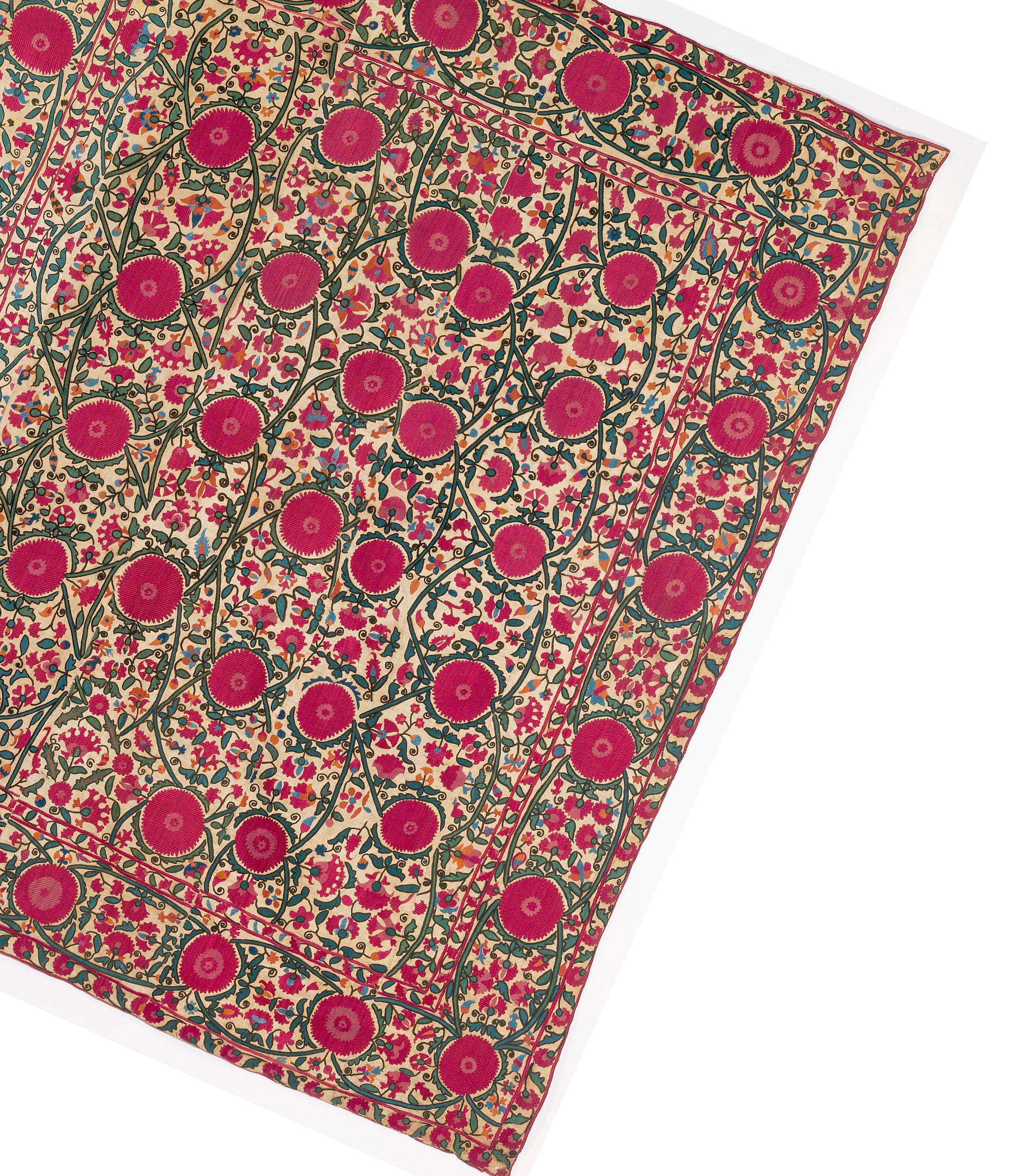 XIXe siècle Antique Broderie Suzani Ouzbek Rouge 1ère moitié du 19ème siècle 6'4 x 7'4 en vente