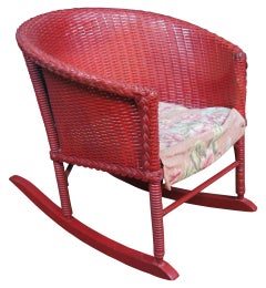 Mecedora de mimbre rojo antiguo con respaldo de barril Mecedora infantil Muñeca de 19 pulgadas