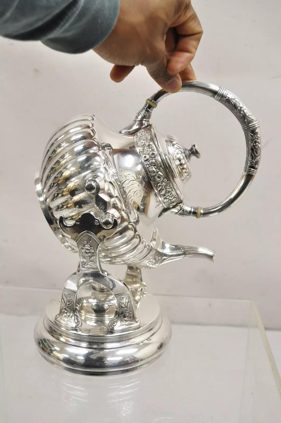 Antique Reed & Barton 3221 Victorian Silver Plated Floral Repousse 6 Pc Tea Set For Sale 5