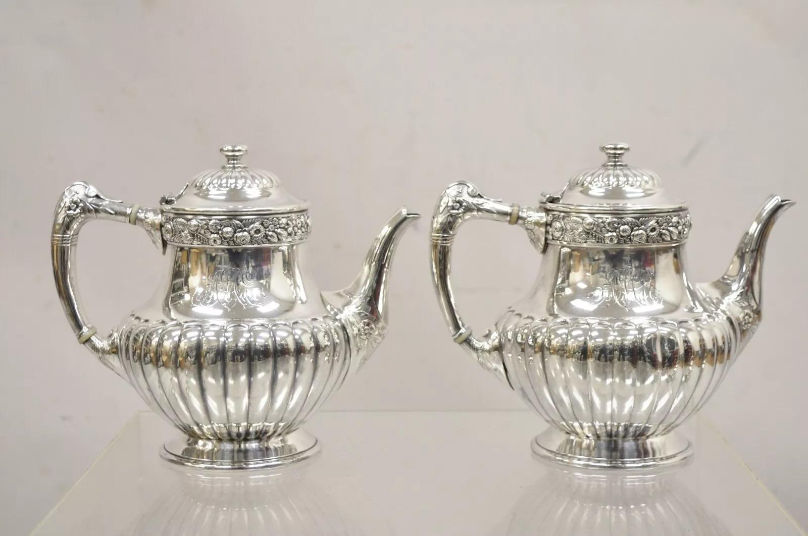 Antique Reed & Barton 3221 Victorian Silver Plated Floral Repousse 6 Pc Tea Set In Good Condition For Sale In Philadelphia, PA
