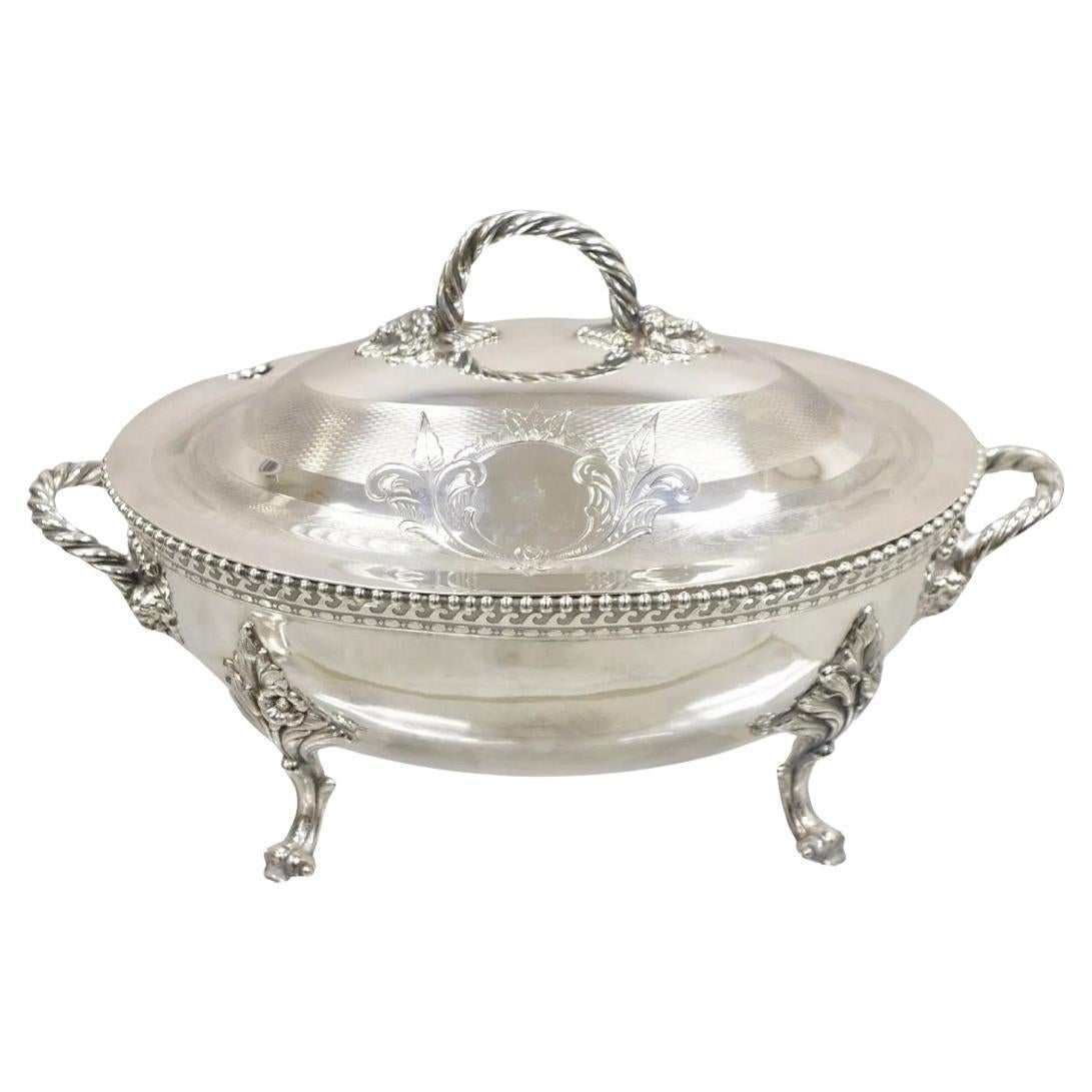 Sopera grande barroca antigua Reed & Barton con cabeza de león y baño de plata