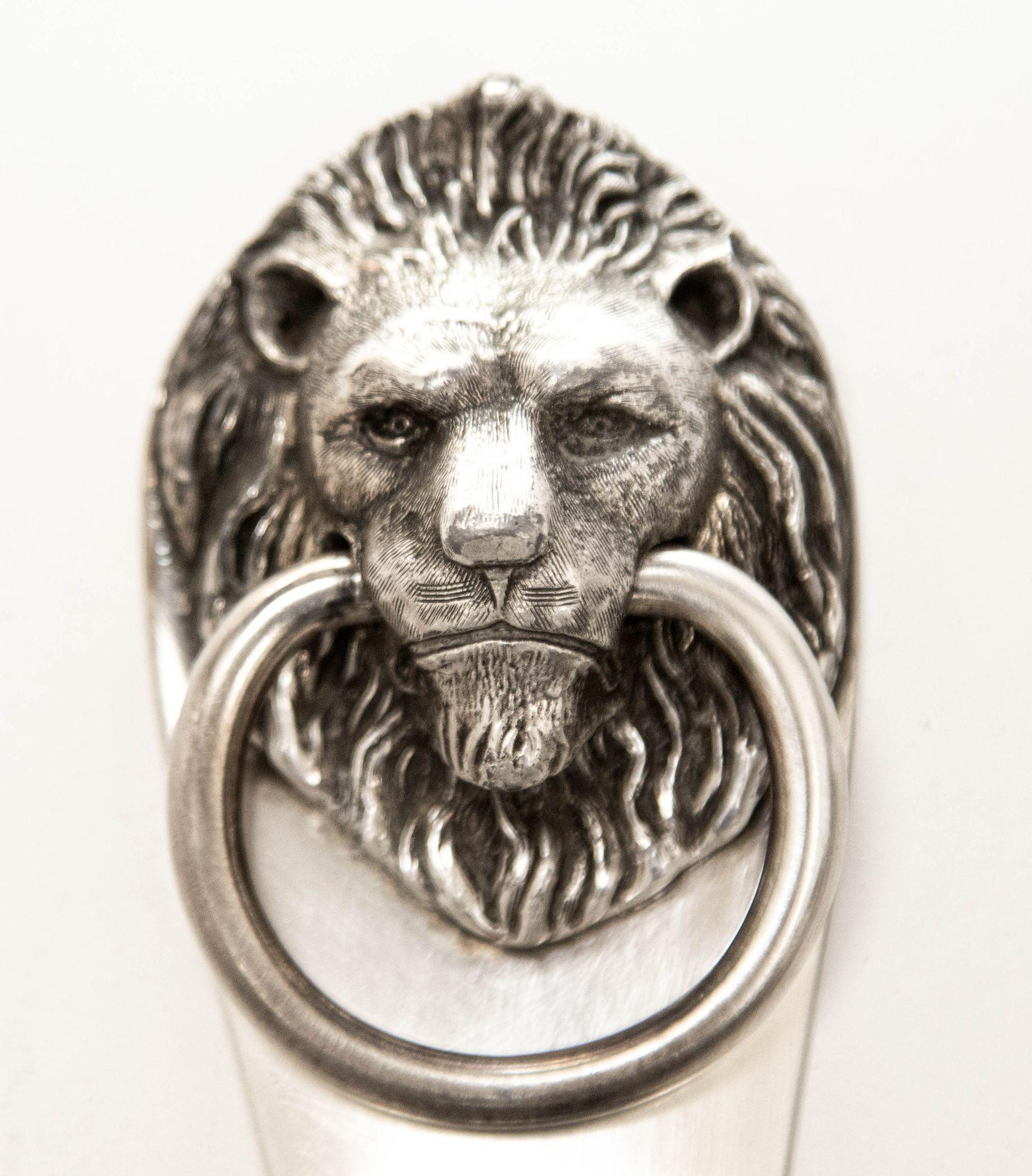 American Antique Reed & Barton Silver Plated Shoe Horn with Lion Head Mask
