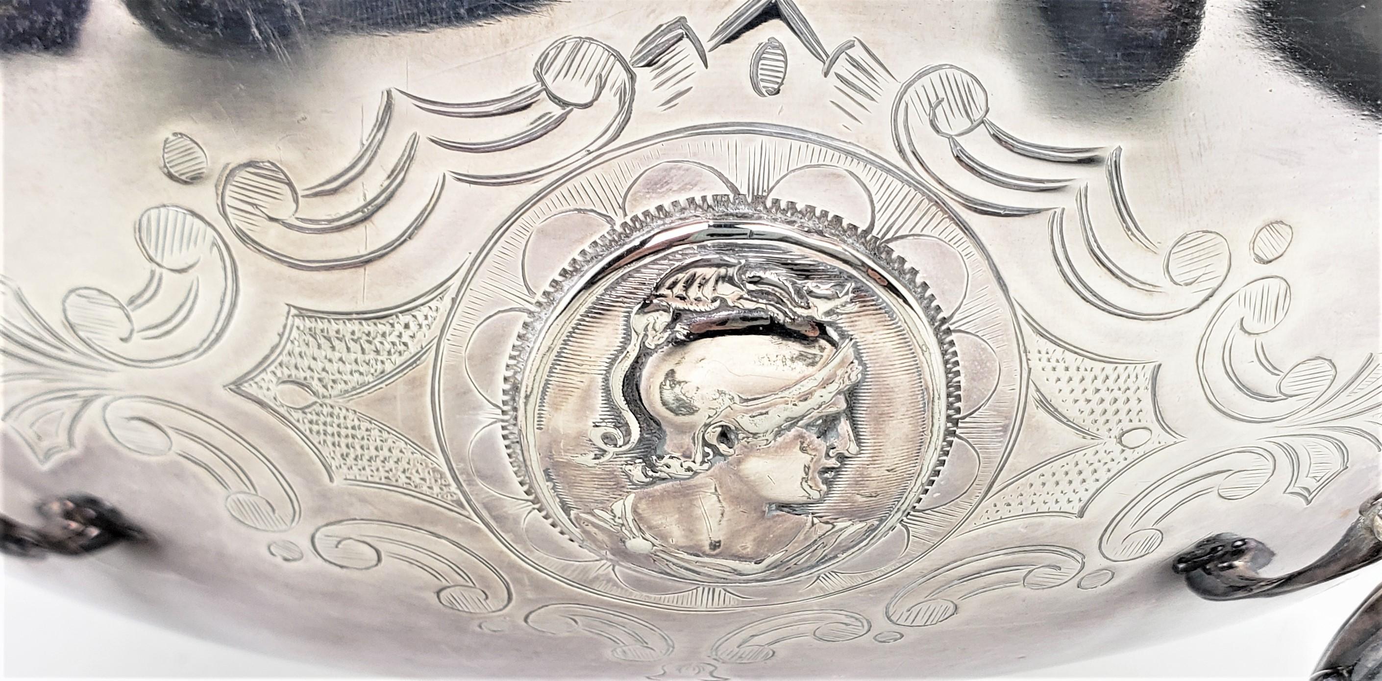 Soupière ancienne en métal argenté Reed & Barton avec montures et médaillons en forme de tête de lion en vente 3