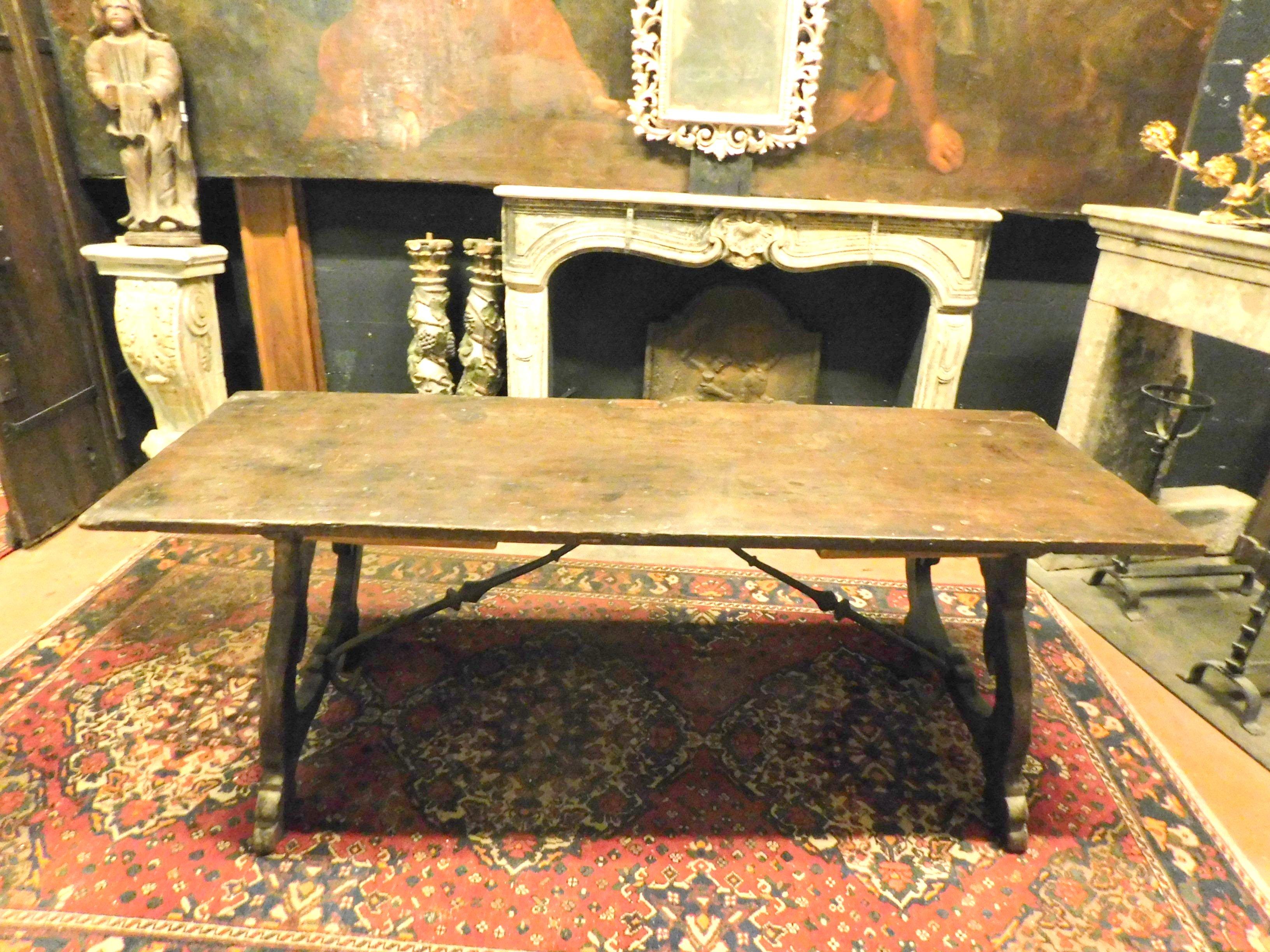 Hand-Carved Antique Refectory Table in Walnut and Oak, Single Plank, 18th Century Spain