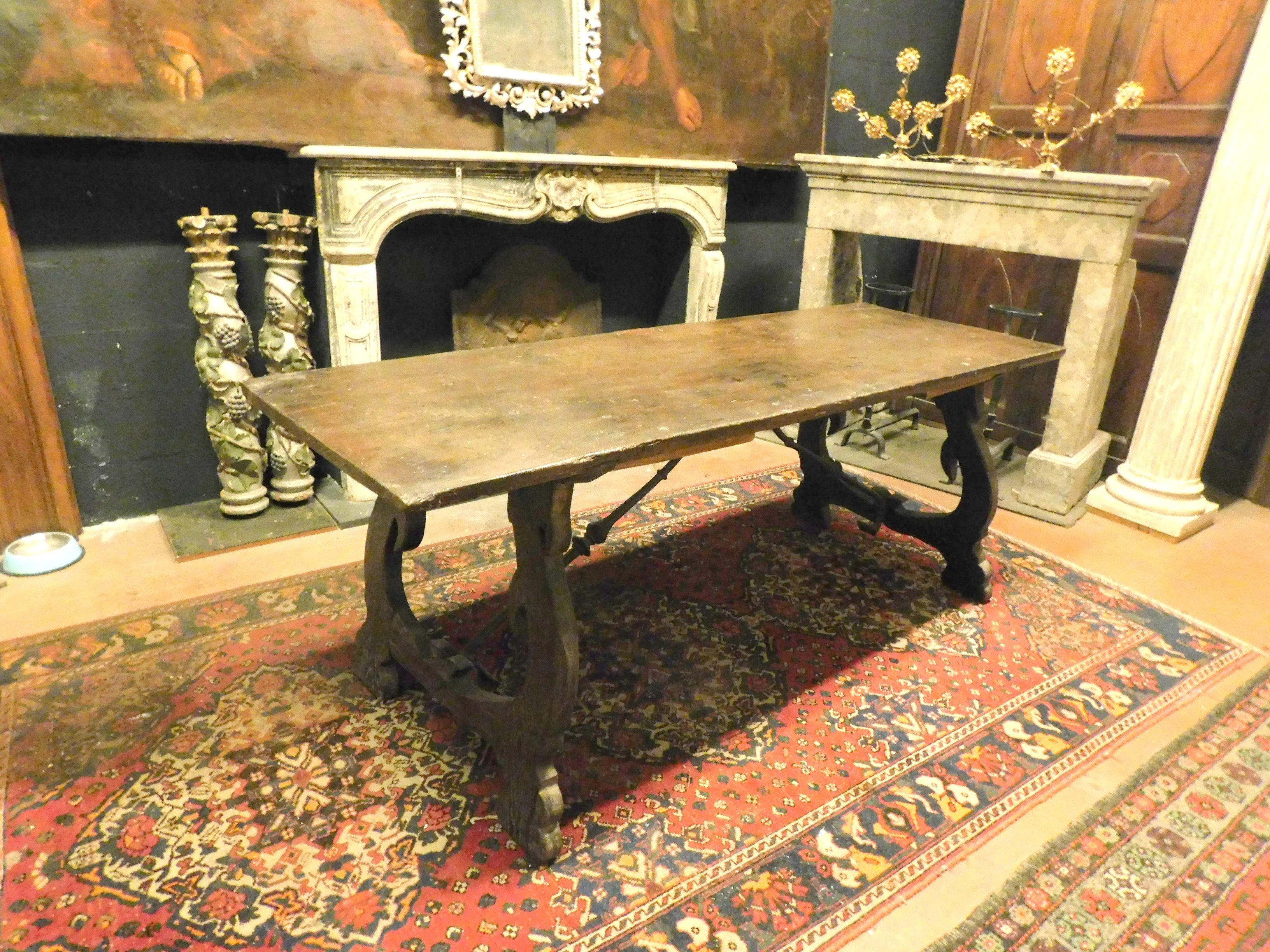 18th Century and Earlier Antique Refectory Table in Walnut and Oak, Single Plank, 18th Century Spain