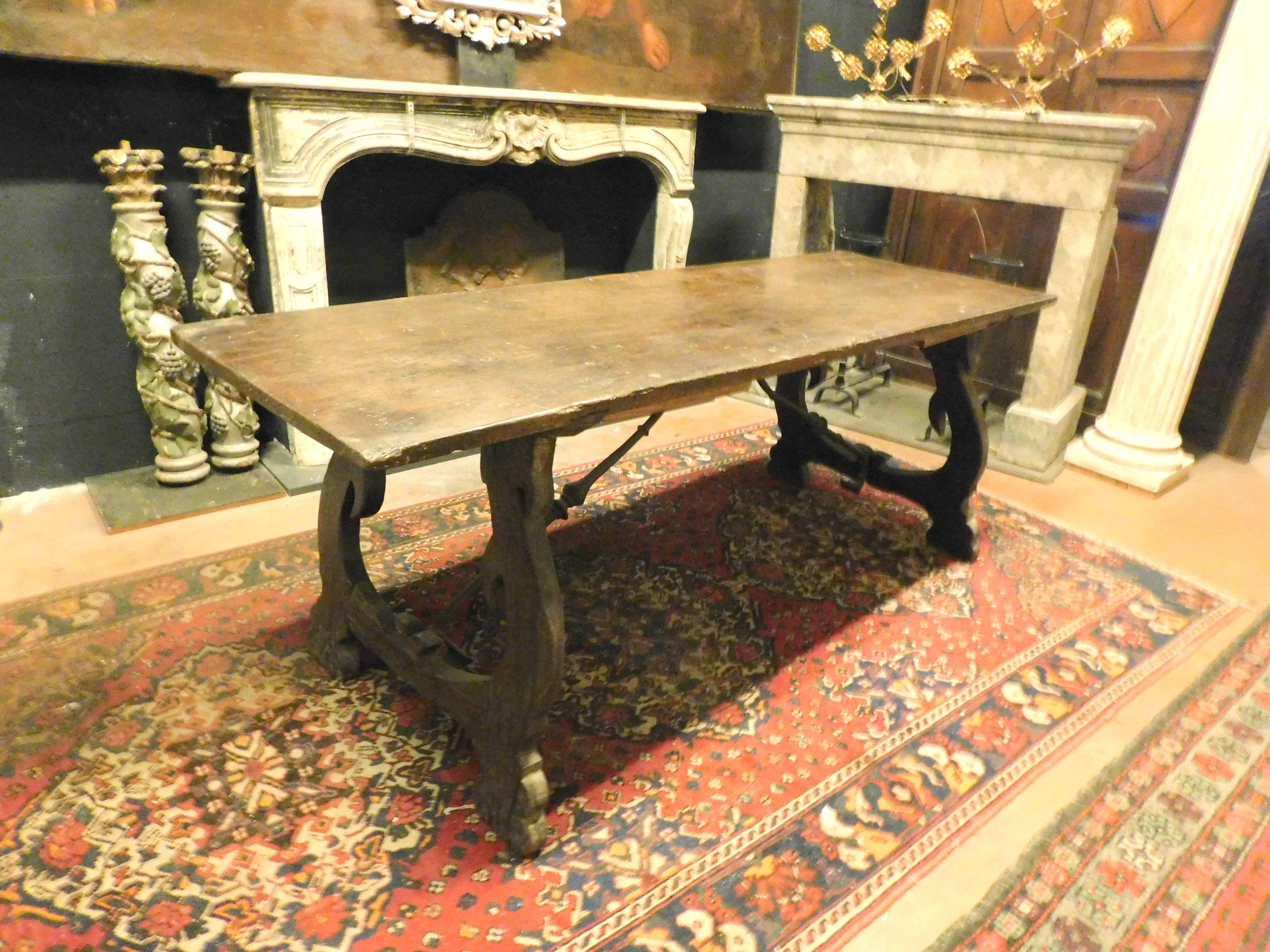 Antique Refectory Table in Walnut and Oak, Single Plank, 18th Century Spain 3