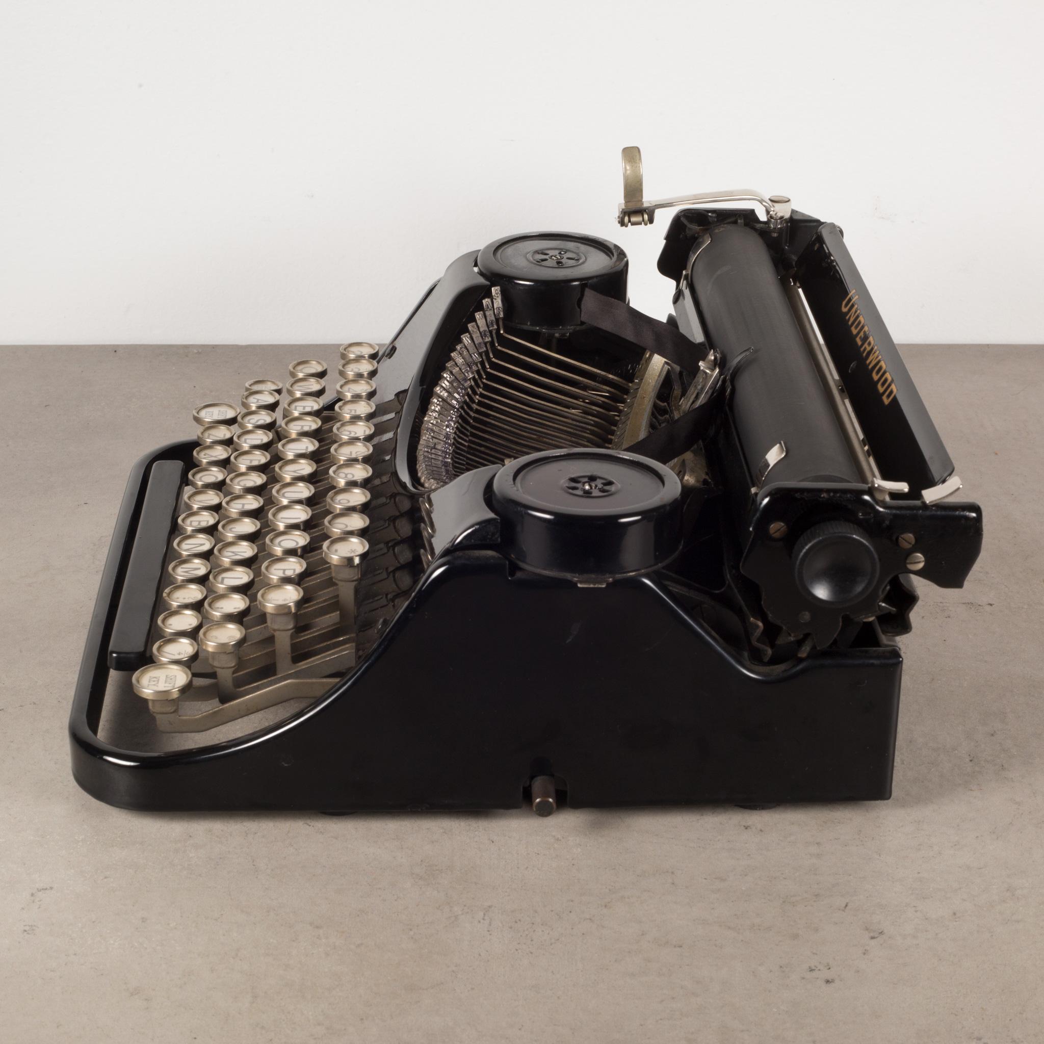 Art Deco Antique Refurbished Portable Underwood Typewriter c.1935
