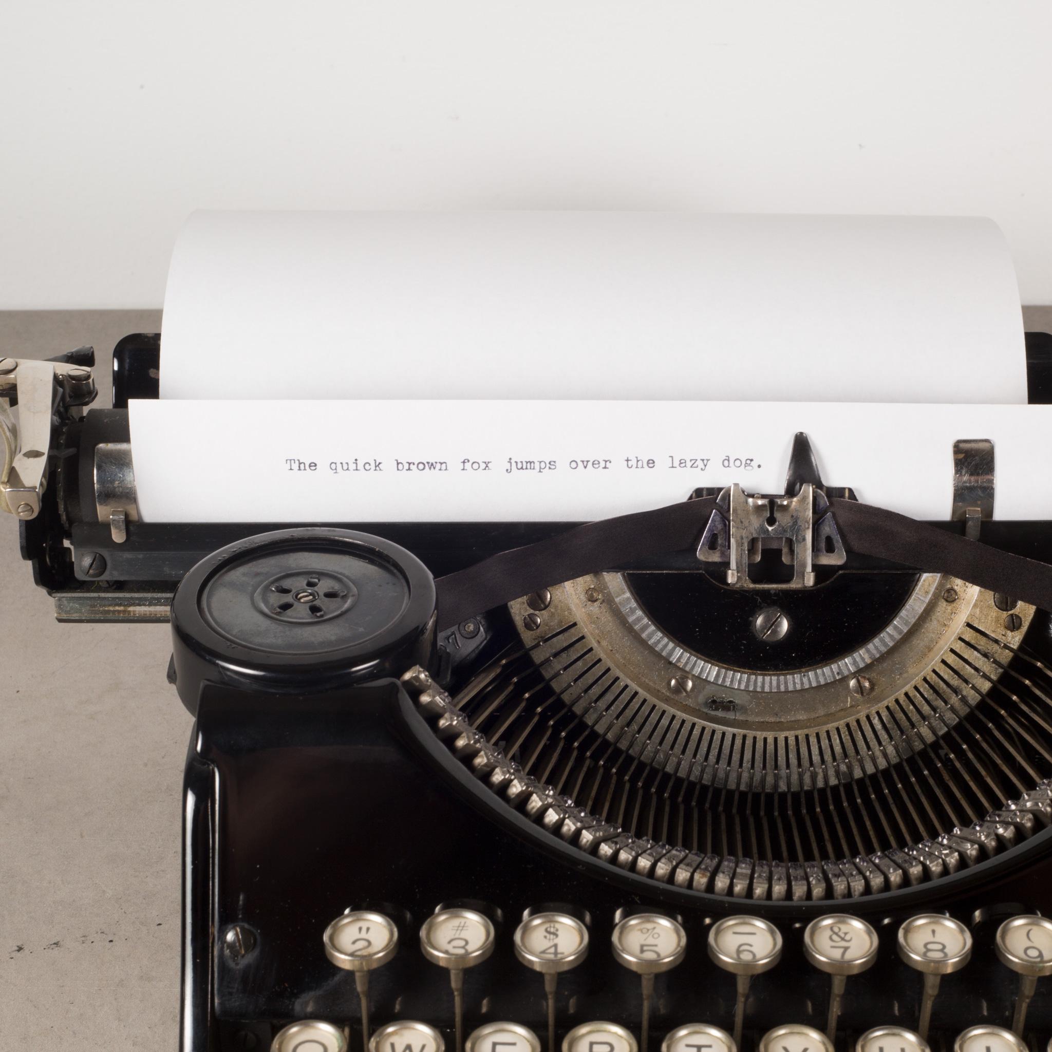 20th Century Antique Refurbished Portable Underwood Typewriter c.1935