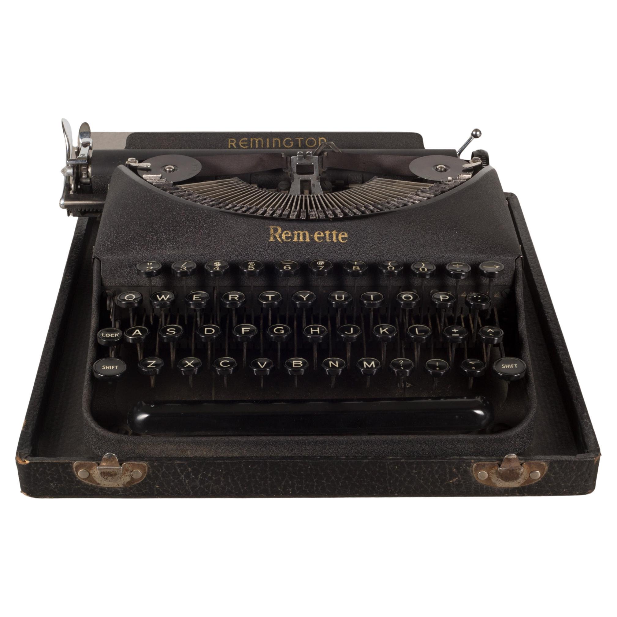 Antique Refurbished Remington Envoy Portable Typewriter c.1942 at 1stDibs