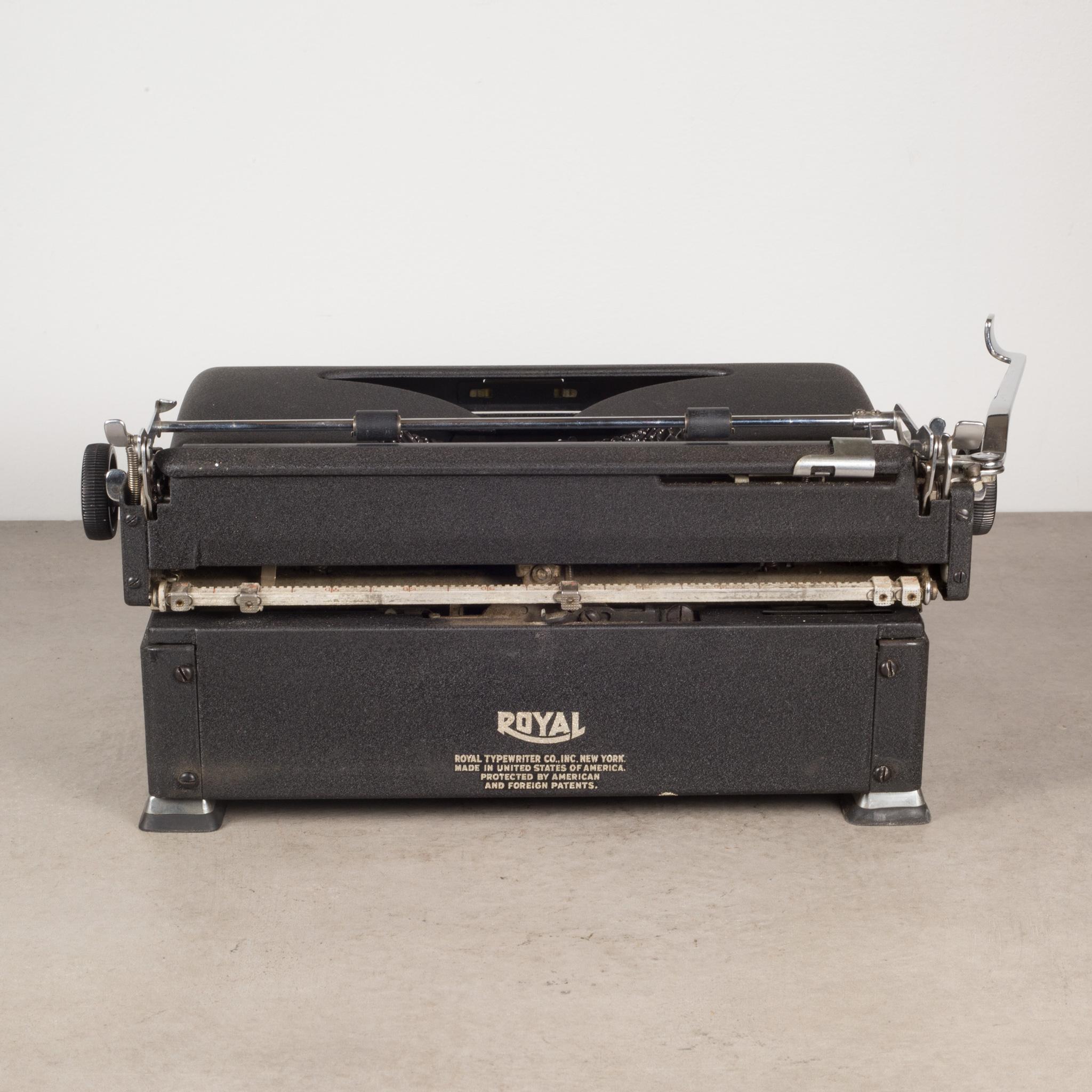 Antique Refurbished Royal Aristocrat Typewriter c.1939 2