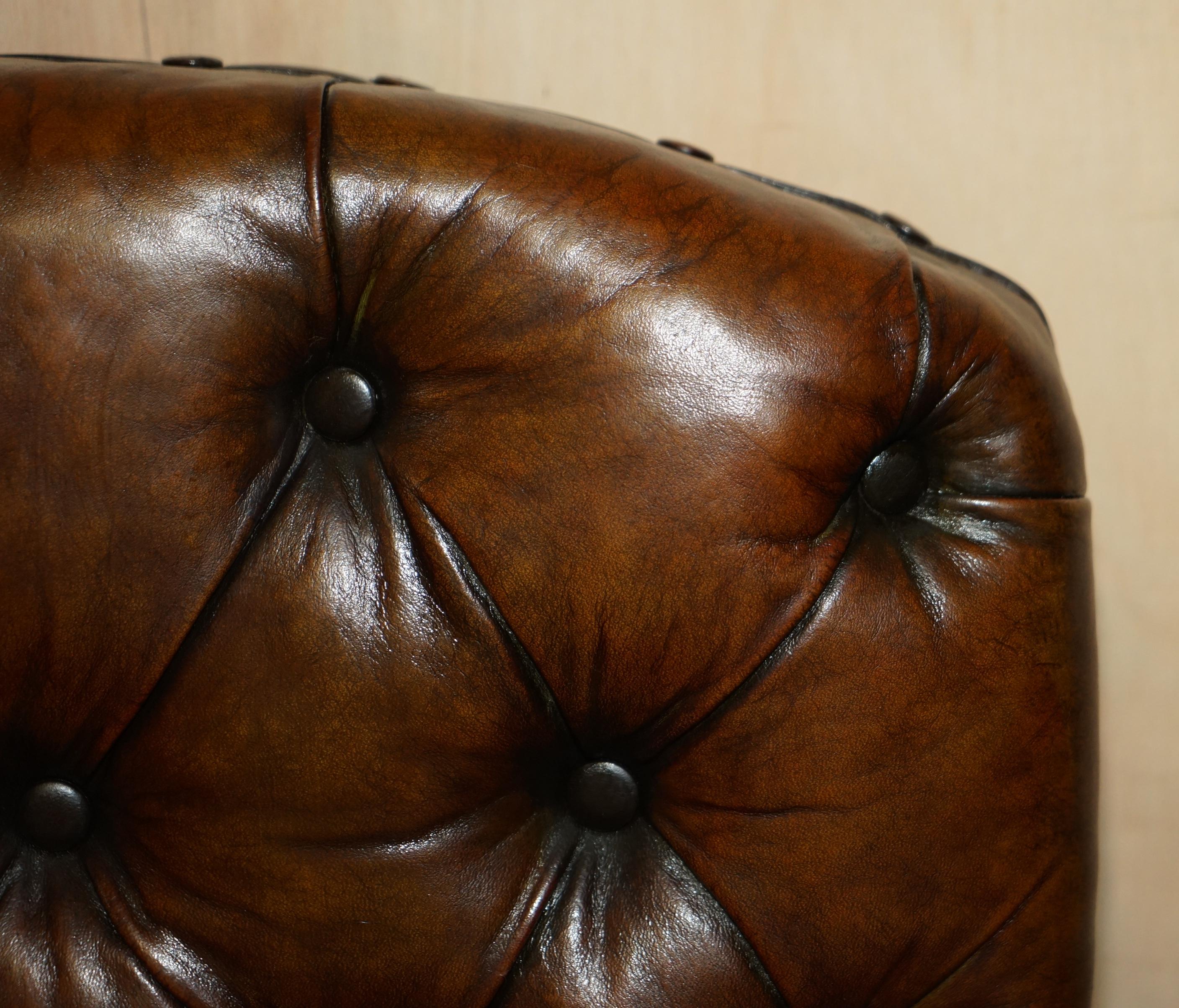 Early 19th Century Antique Regency 1820 Brown Leather Pollard Oak Chesterfield Office Desk Chair For Sale