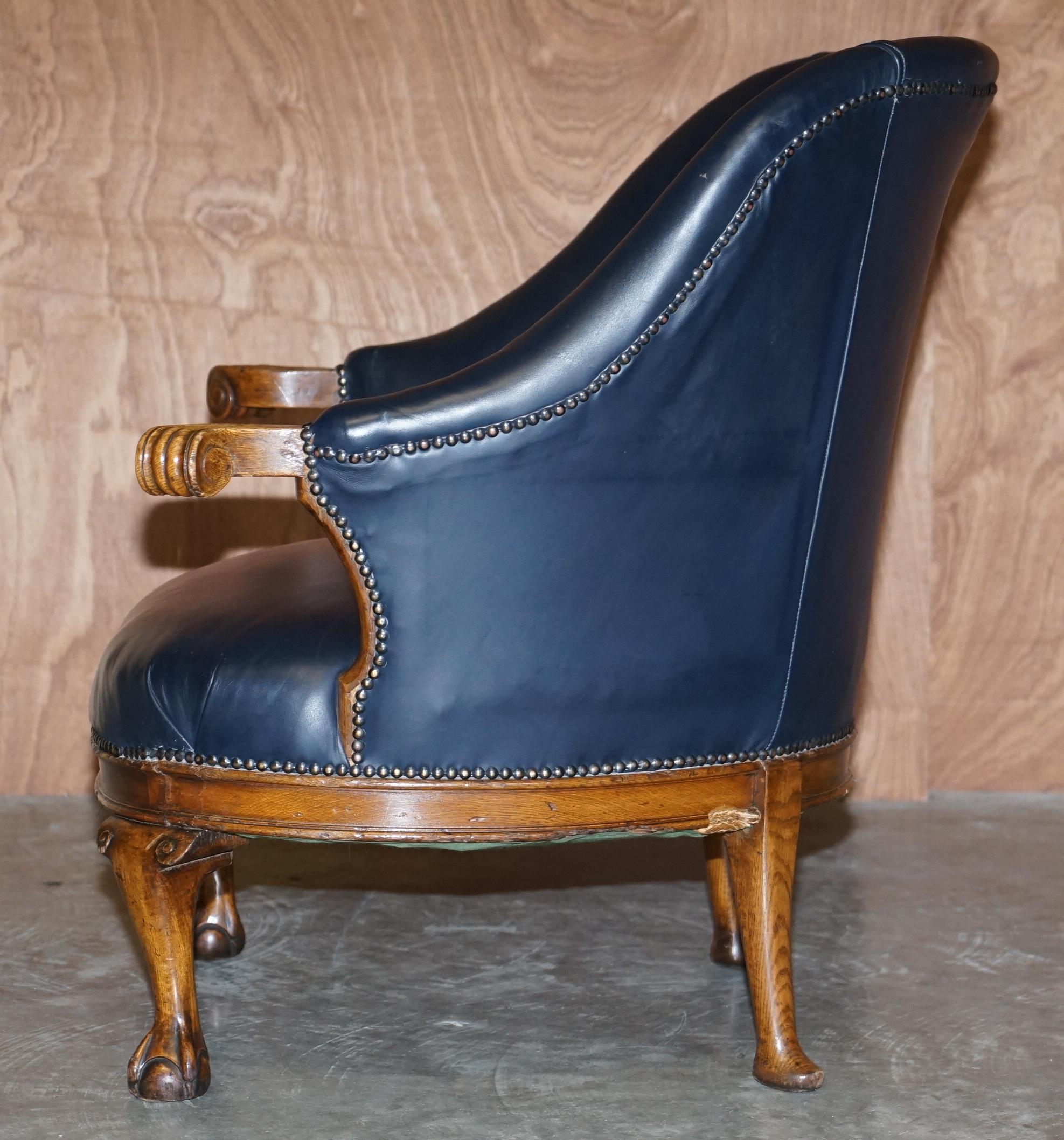 Antique Regency circa 1810-1820 Claw & Ball Oak Framed Blue Leather Armchair For Sale 8