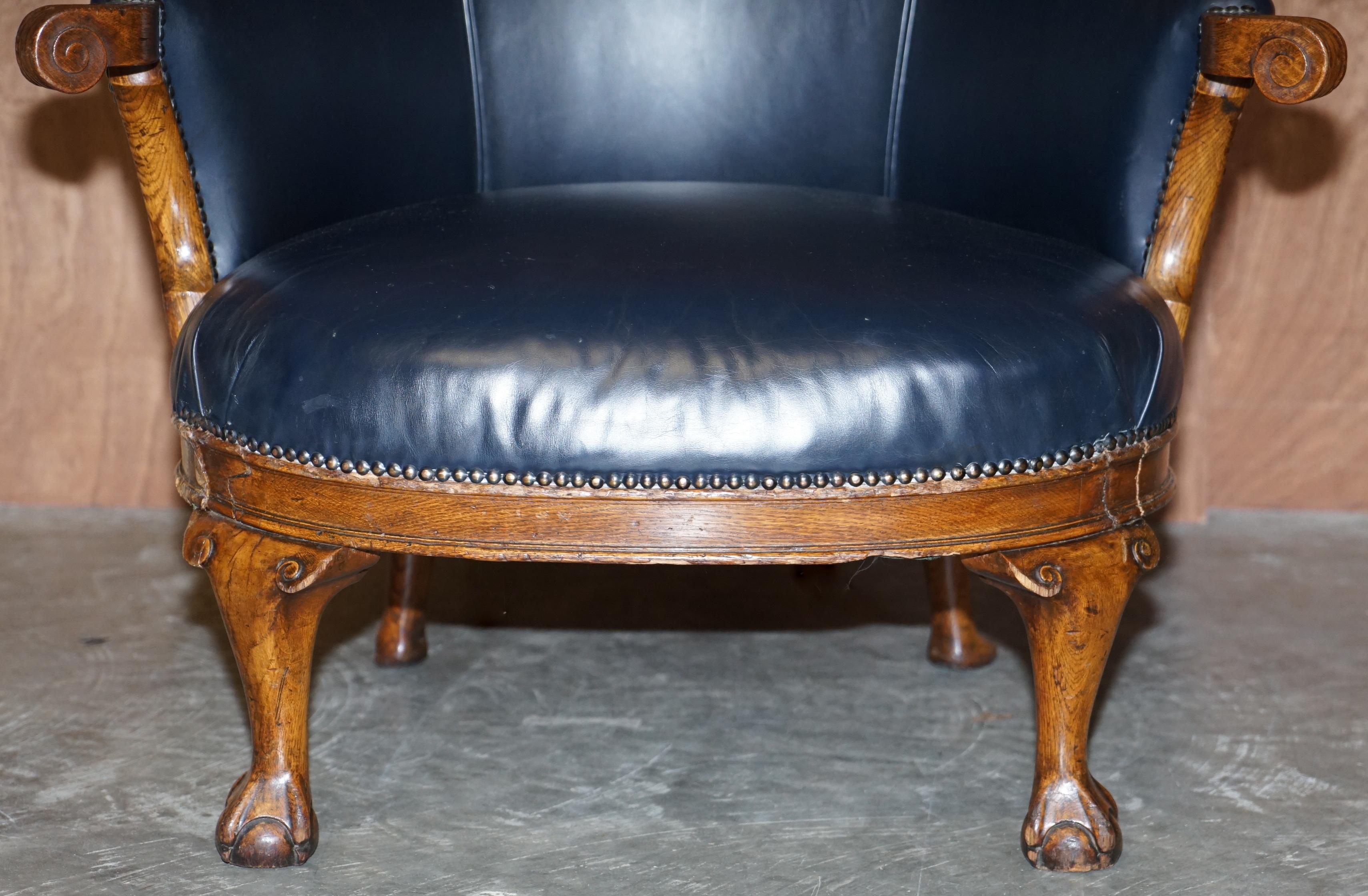Antique Regency circa 1810-1820 Claw & Ball Oak Framed Blue Leather Armchair For Sale 2