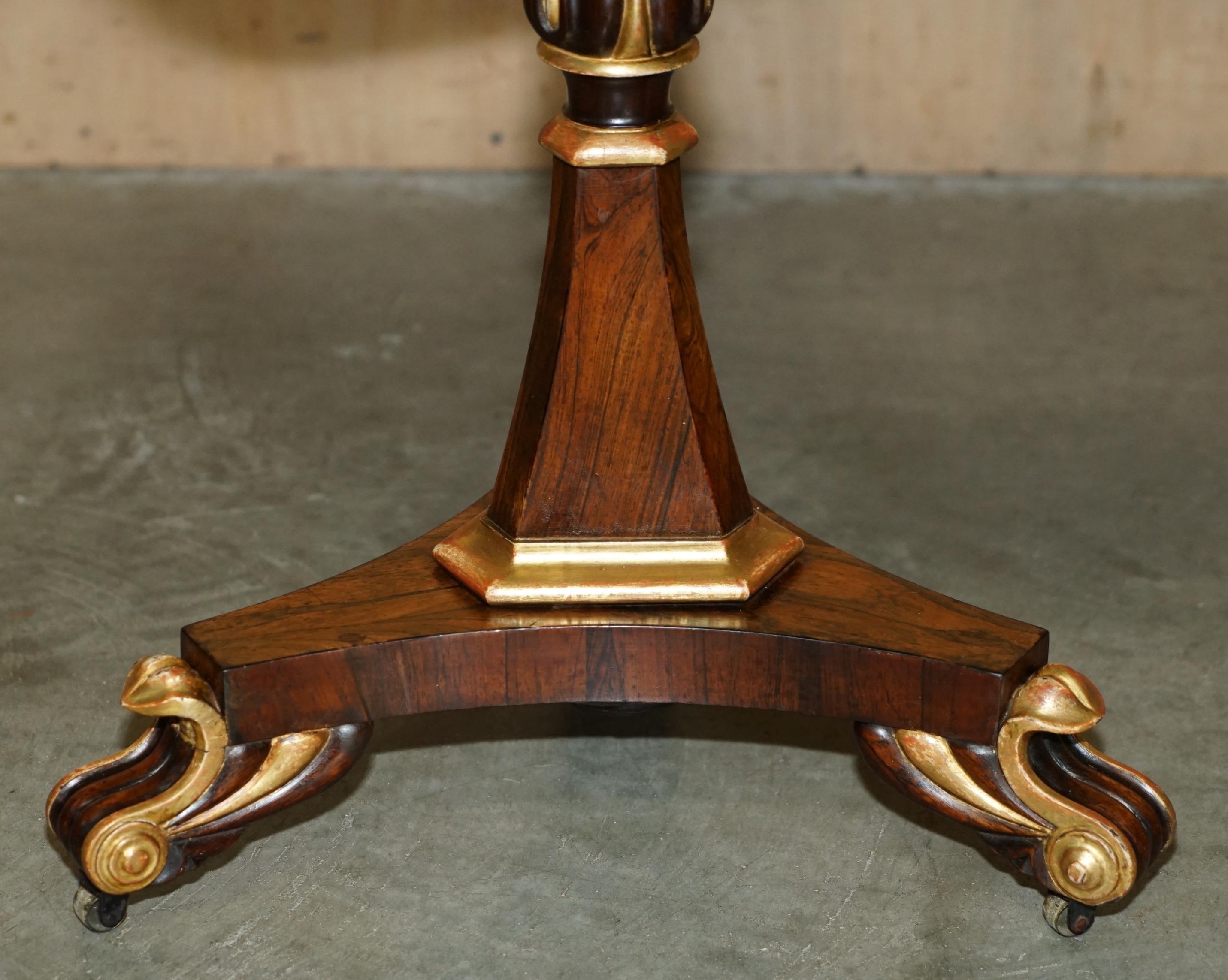 ANTiQUE REGENCY CIRCA 1810-1820 - TABLE DE CHESS BOARD À GILT BRASS ET HARDWOOD CHESSBOARD en vente 3