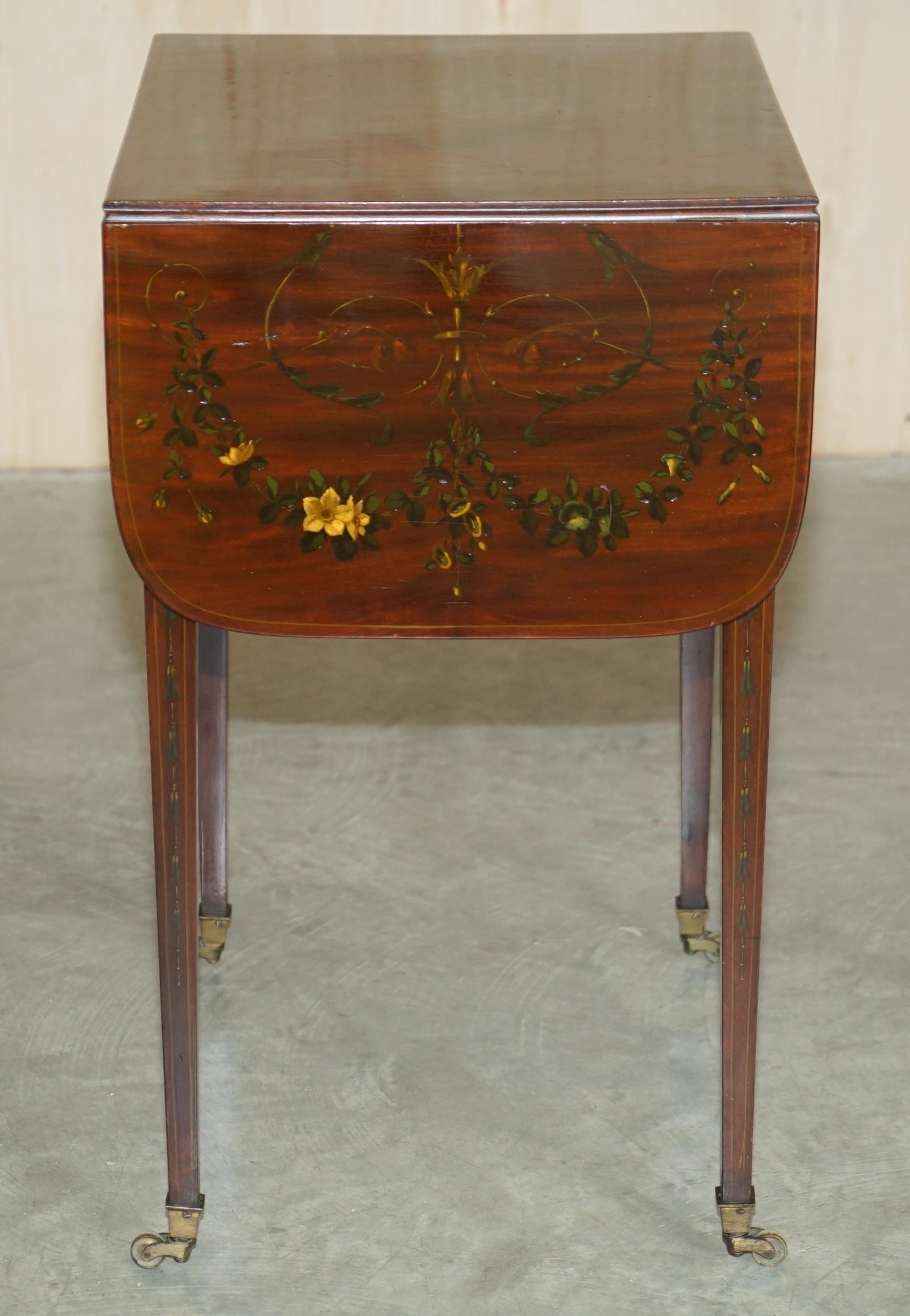 Antique Regency circa 1815 Sheraton Hand Painted Cherub Extending Side End Table For Sale 4