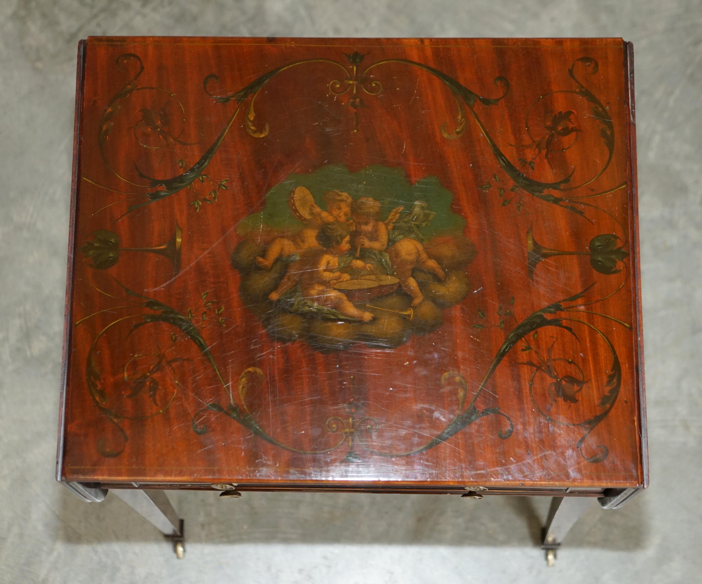 Antique Regency circa 1815 Sheraton Hand Painted Cherub Extending Side End Table For Sale 1