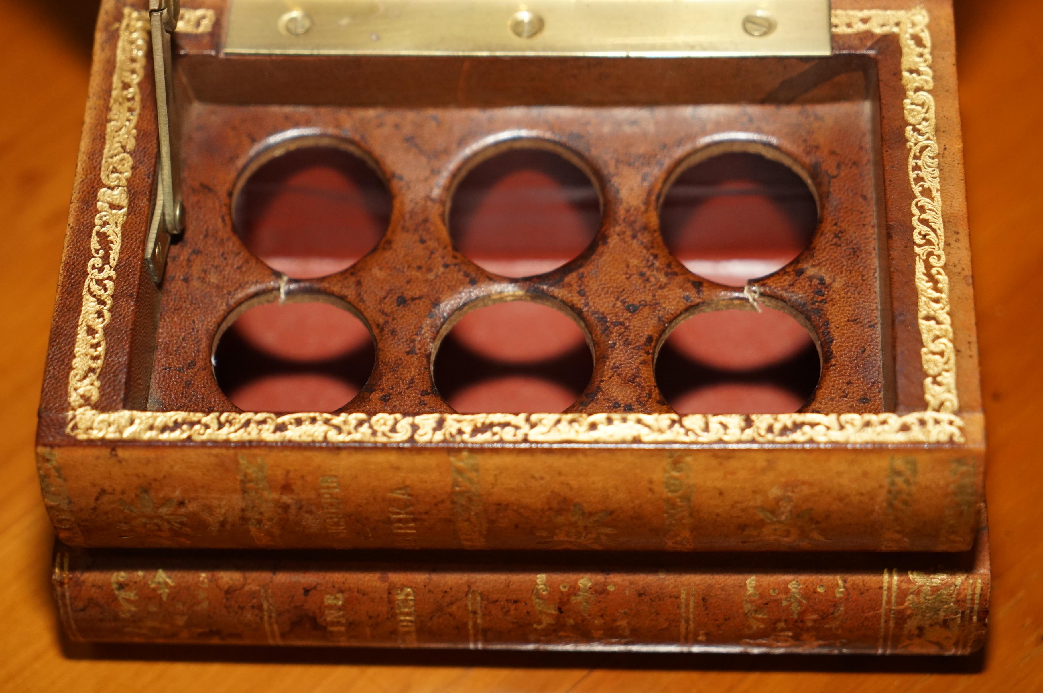 Antique Regency circa 1820 Brown Leather Faux Books Shot Glass Drinks Bar Set For Sale 6