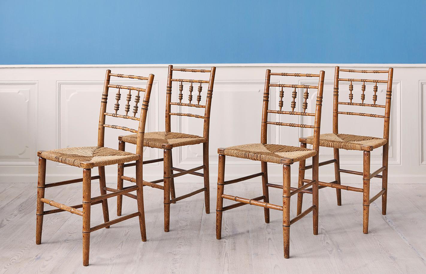 England, early 19th Century

Set of four Regency faux bamboo side chairs.

H 83 x W 44 x D 40 cm