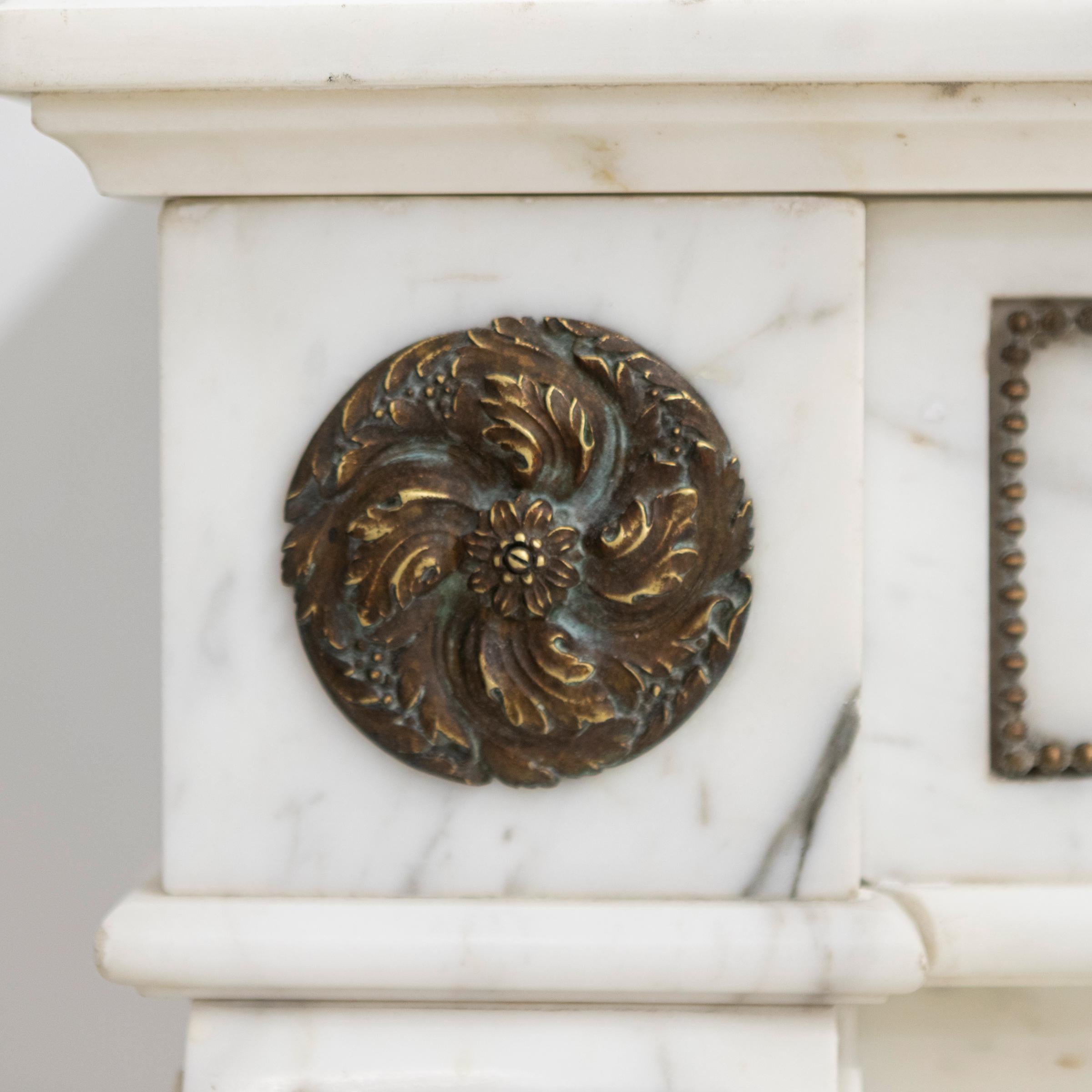 British Antique Regency Fireplace Surround with Brass Details For Sale