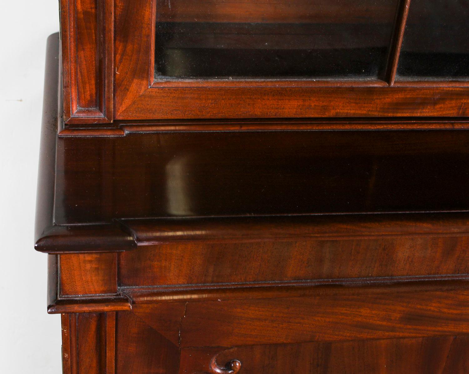 Early 19th Century Antique Regency Flame Mahogany Four Door Breakfront Bookcase, 19th Century