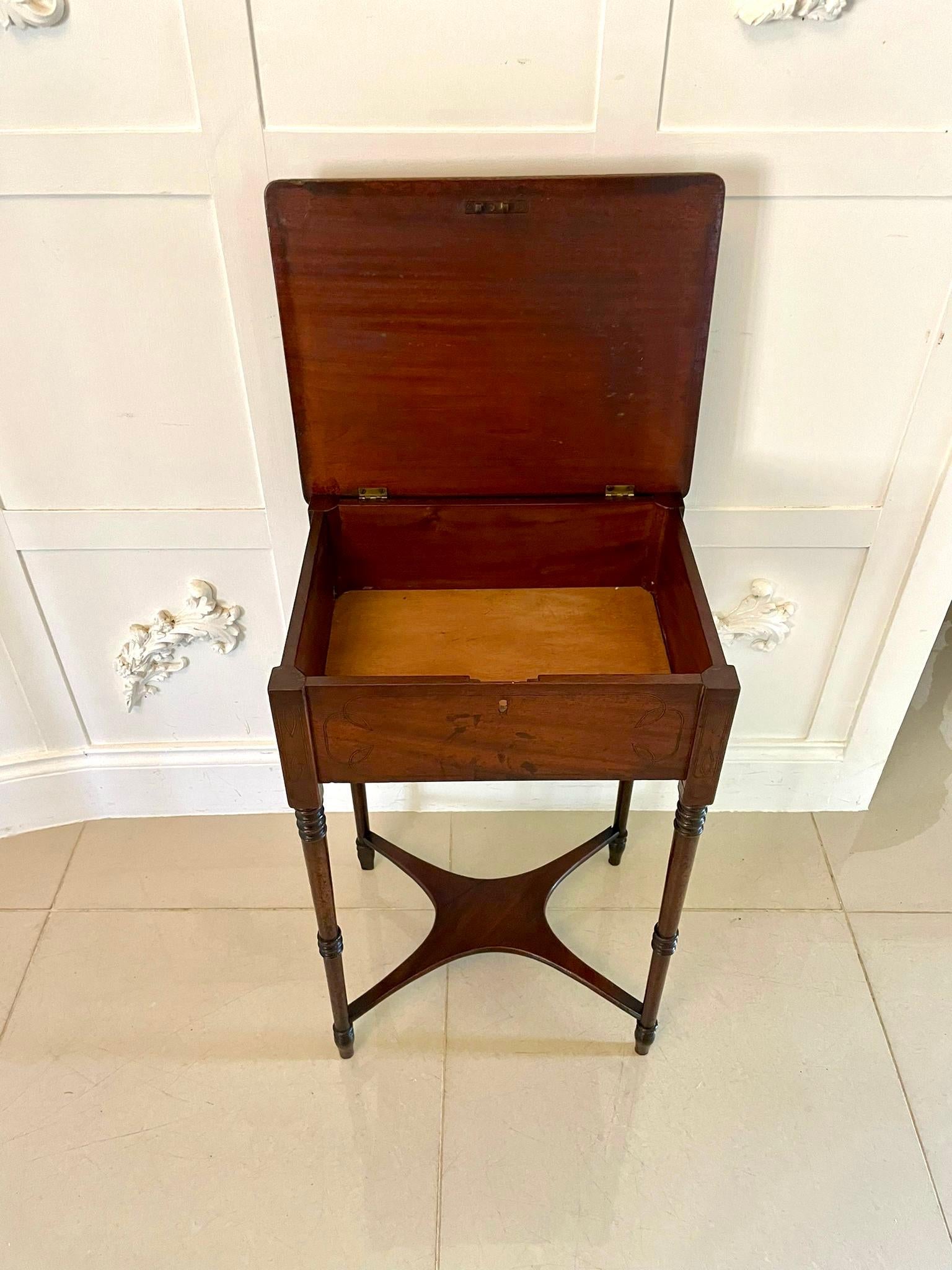 Antique Regency Freestanding Quality Mahogany Inlaid Lamp Table  In Good Condition For Sale In Suffolk, GB