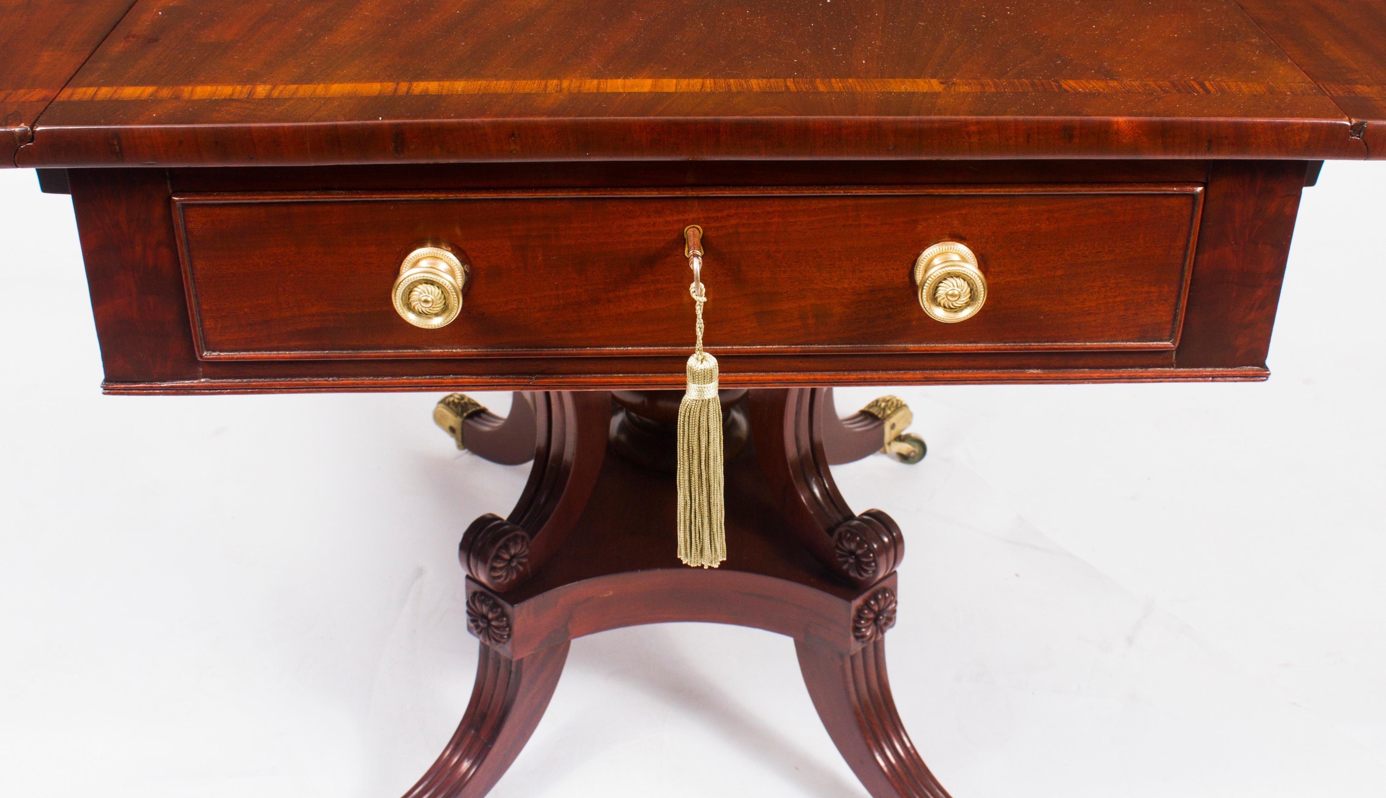 Ancienne table de Pembroke de style Régence George III Gillows & 6 chaises 19ème siècle en vente 1