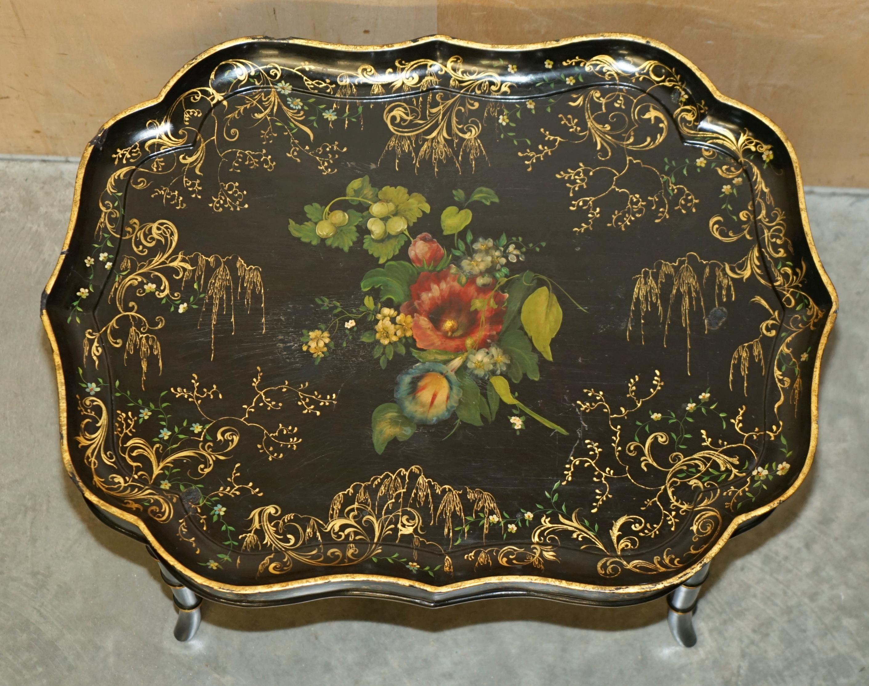 ANTiQUE REGENCY HAND PAINTED PAPER MACHE REMOVEABLE TOP TRAY SERVING TABLE For Sale 3