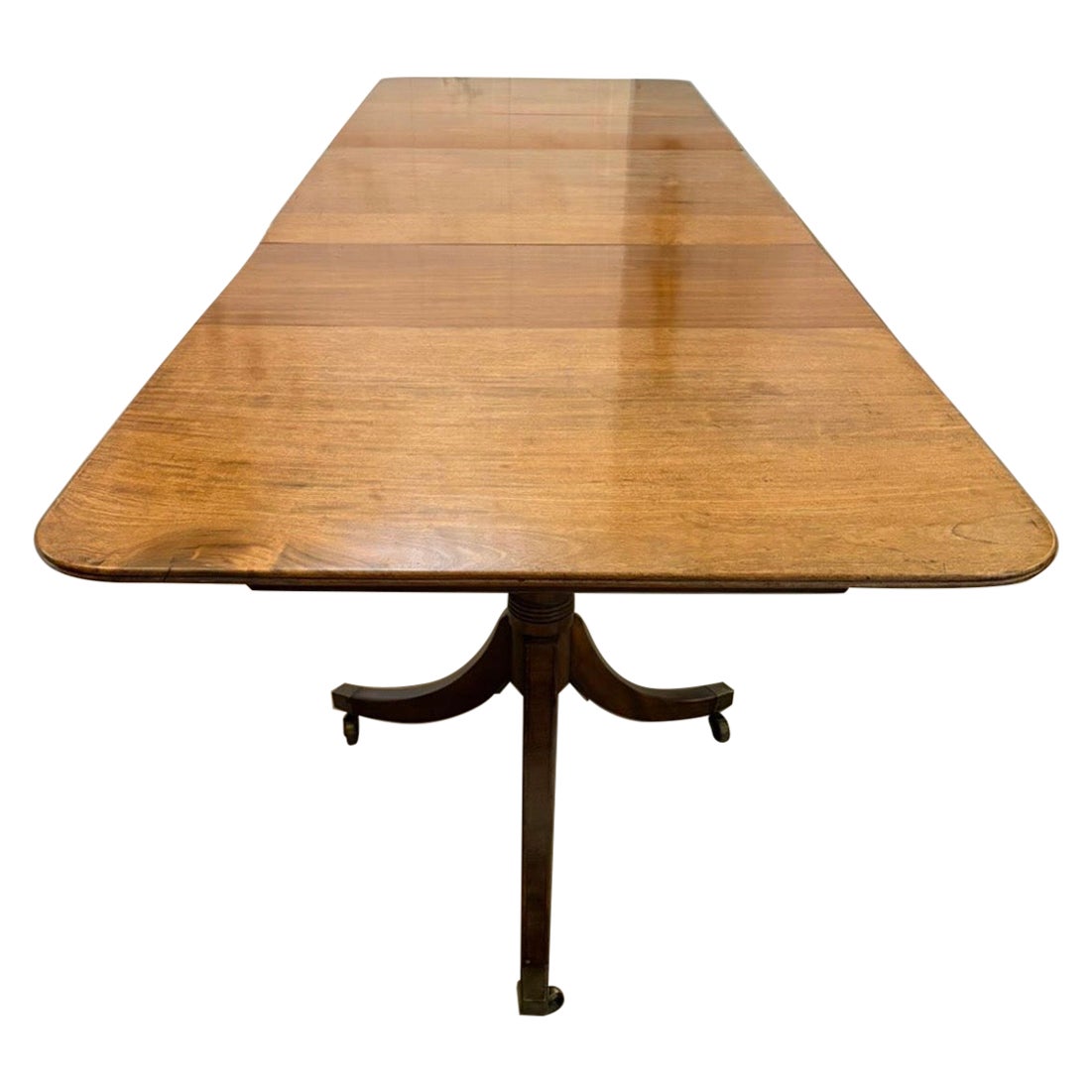 Antique Regency Mahogany 12 Seater Three Pillar Extending Dining Table For Sale