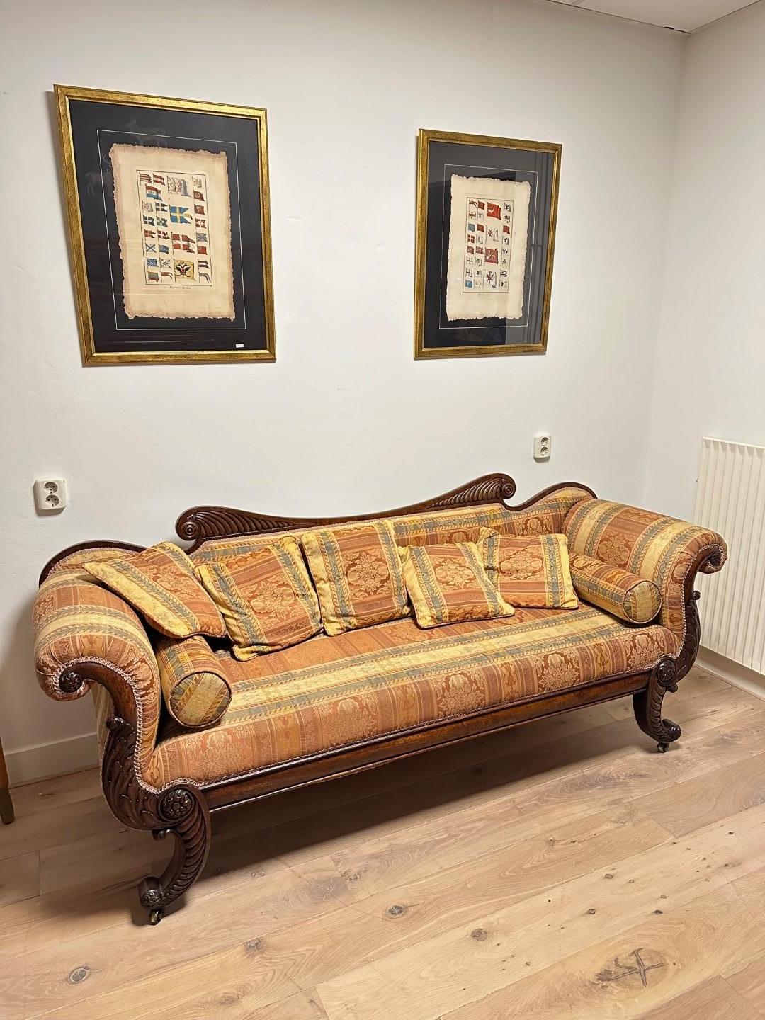 English antique regency mahogany 3-seater sofa. For Sale