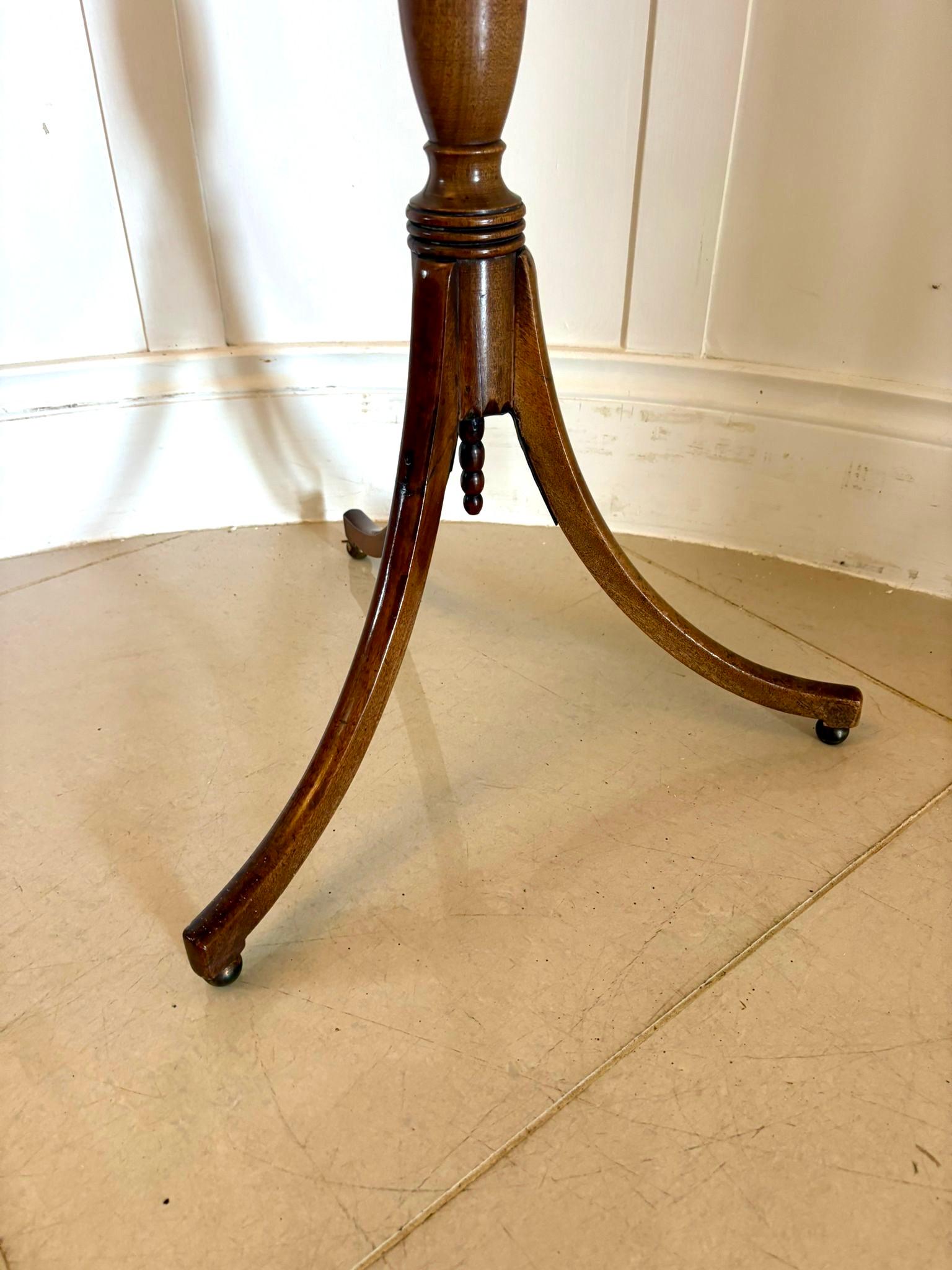 Antiker Regency-Mahagoni-Lesetisch oder Musiktisch, verstellbar im Angebot 4