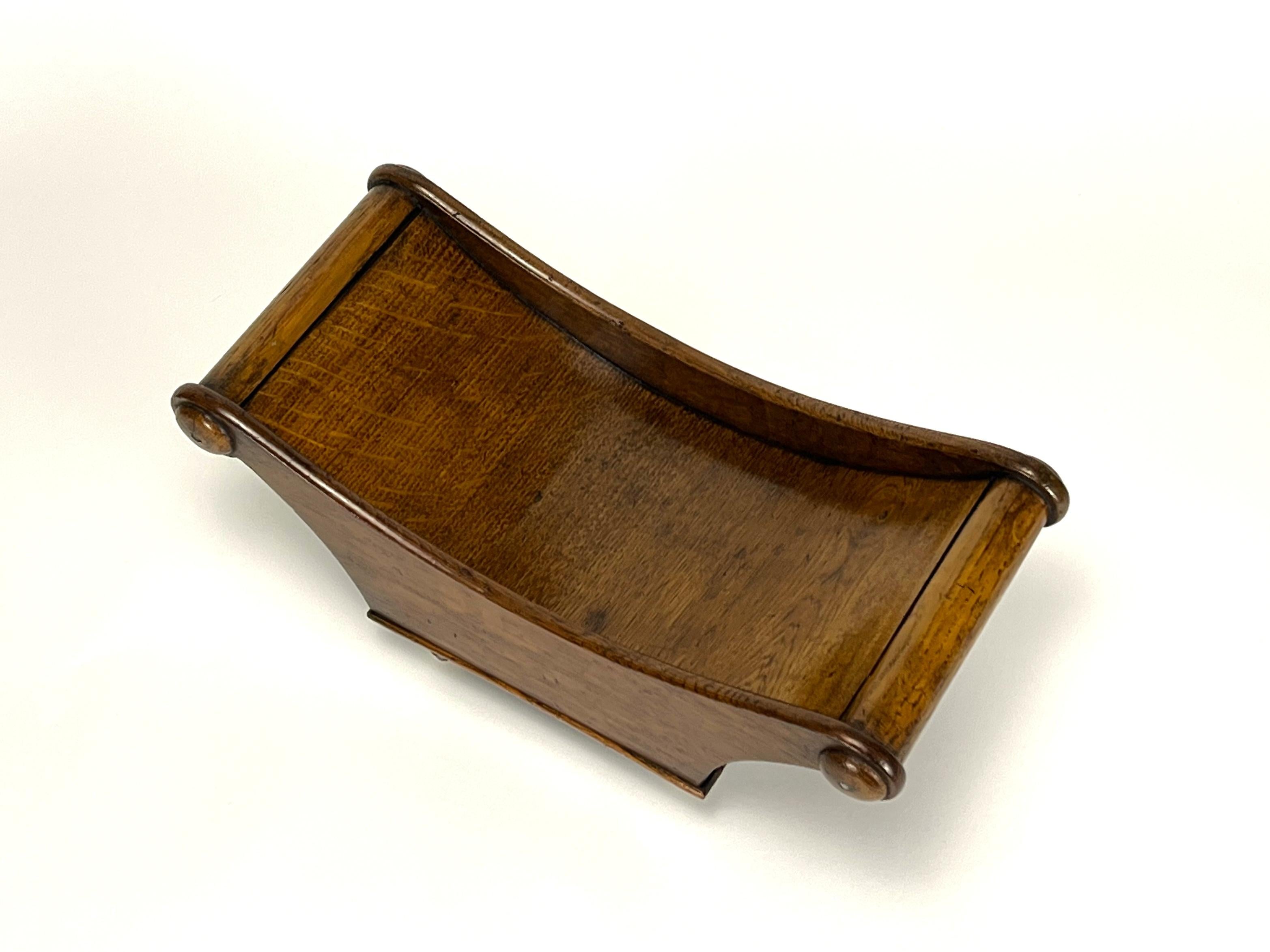 Antiguo posavasos de caoba de la Regencia o soporte para ruedas de queso-Sabor intemporal en venta 9