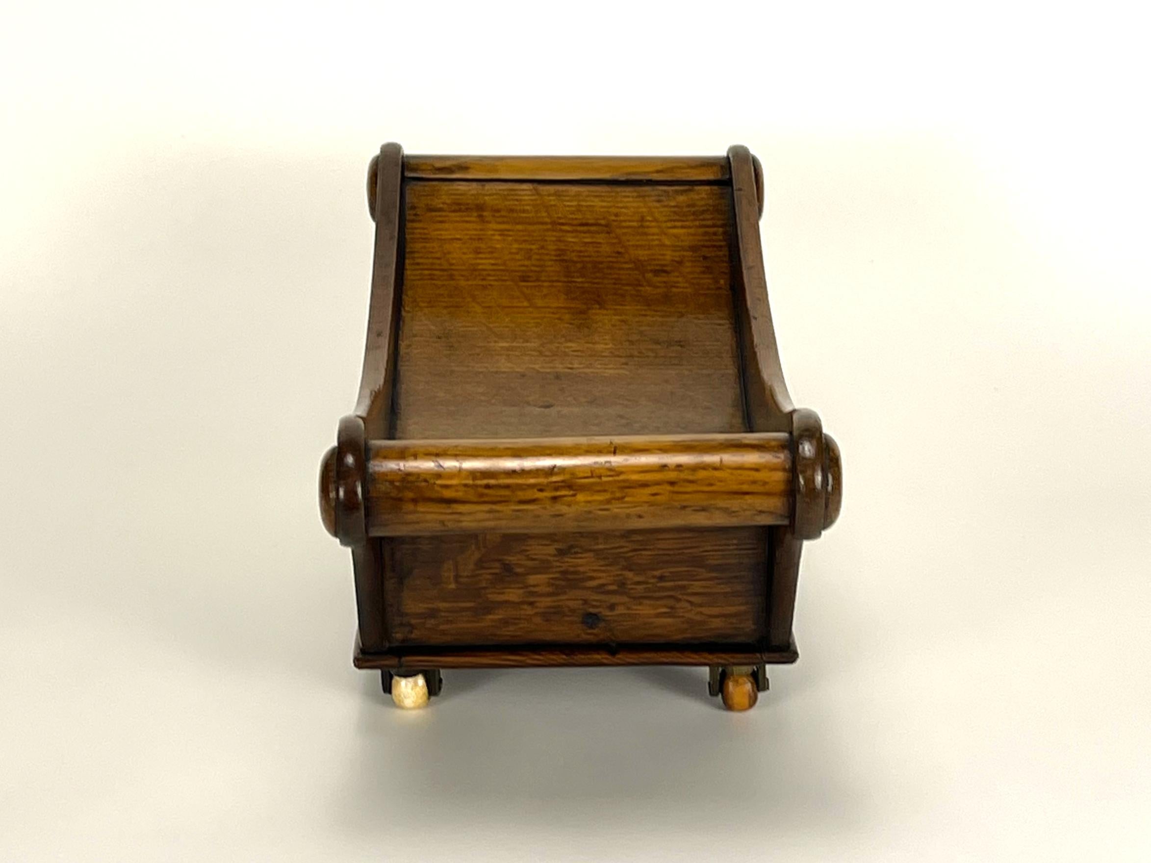 Antiguo posavasos de caoba de la Regencia o soporte para ruedas de queso-Sabor intemporal siglo XIX en venta