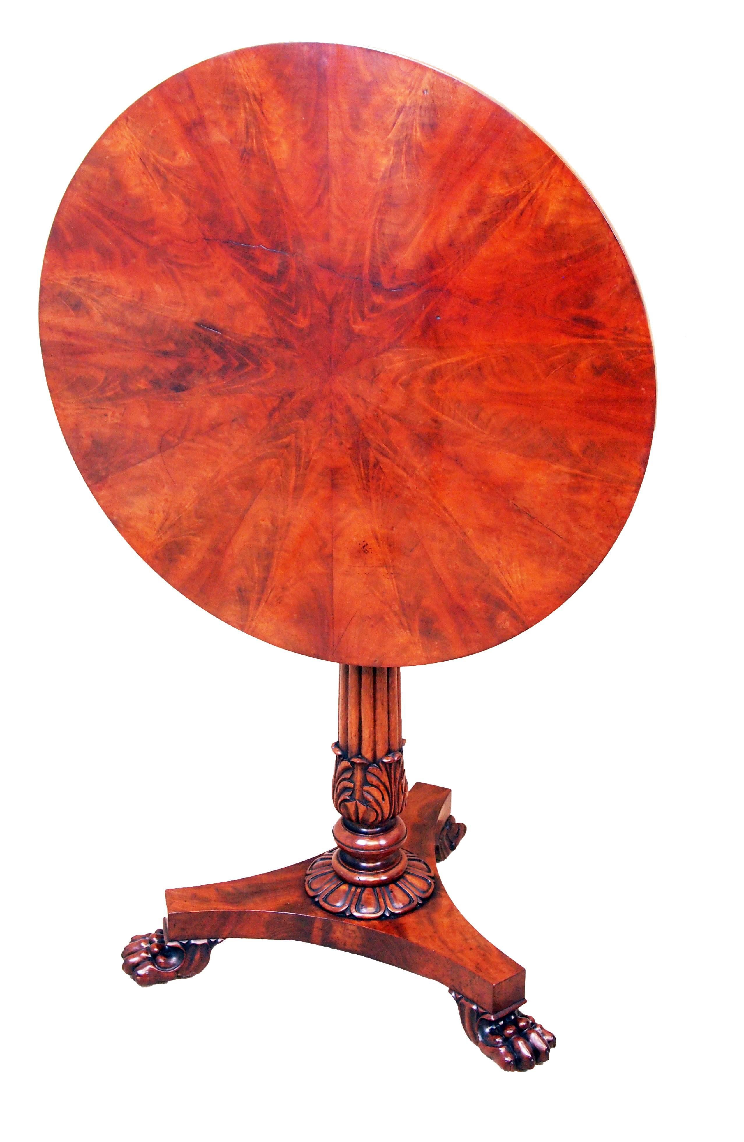 Antique Regency Mahogany Circular Lamp Table In Good Condition In Bedfordshire, GB