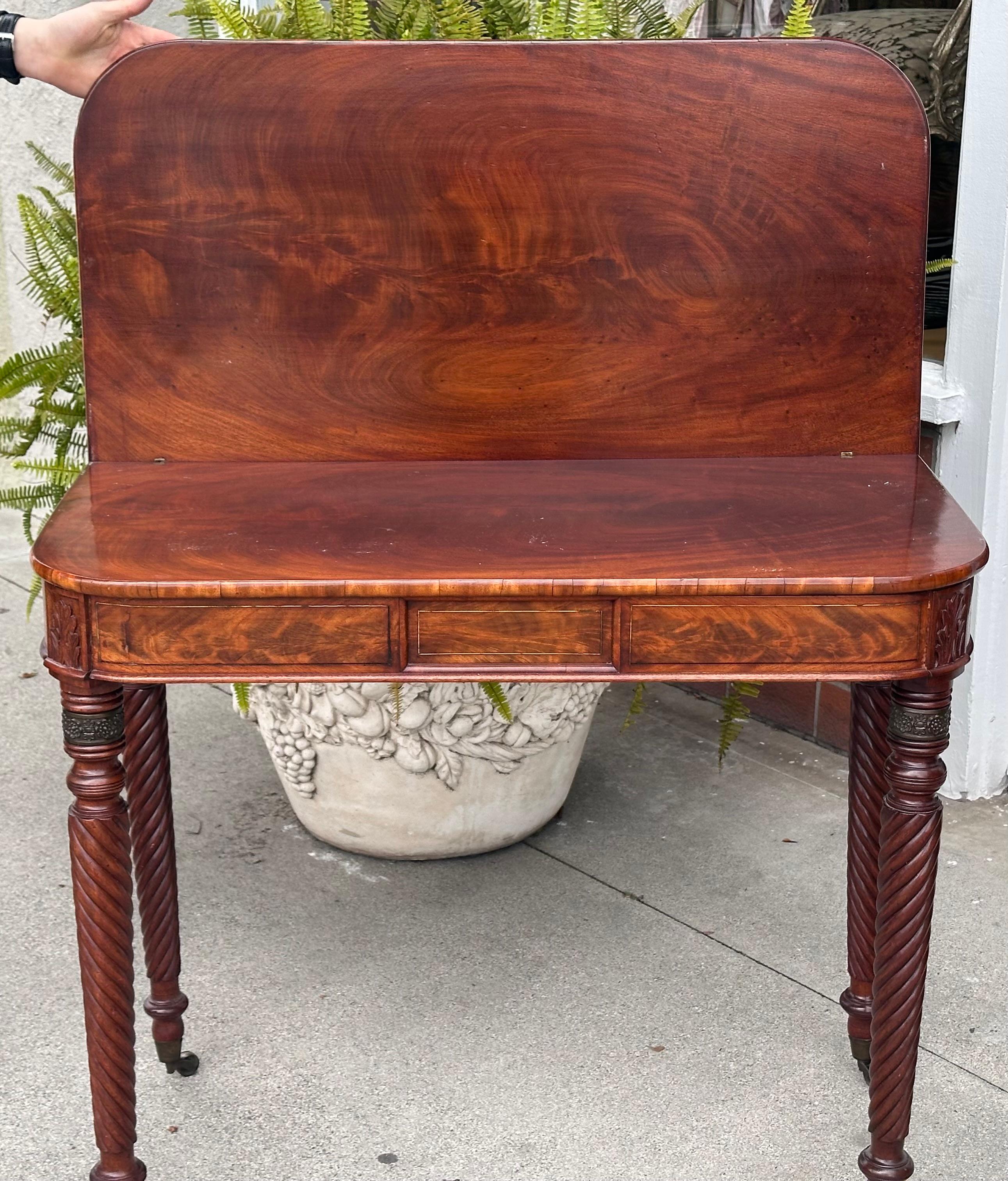 Antique Regency Mahogany Console Flip Top Game Table In Good Condition For Sale In LOS ANGELES, CA